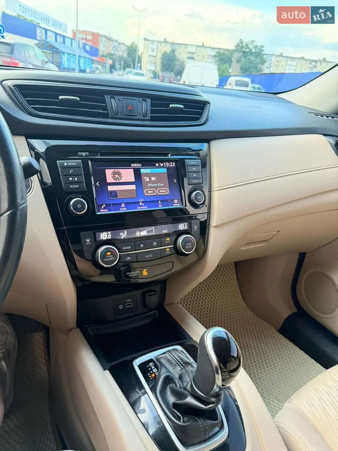 2018 Nissan Rogue - мініатюра 9