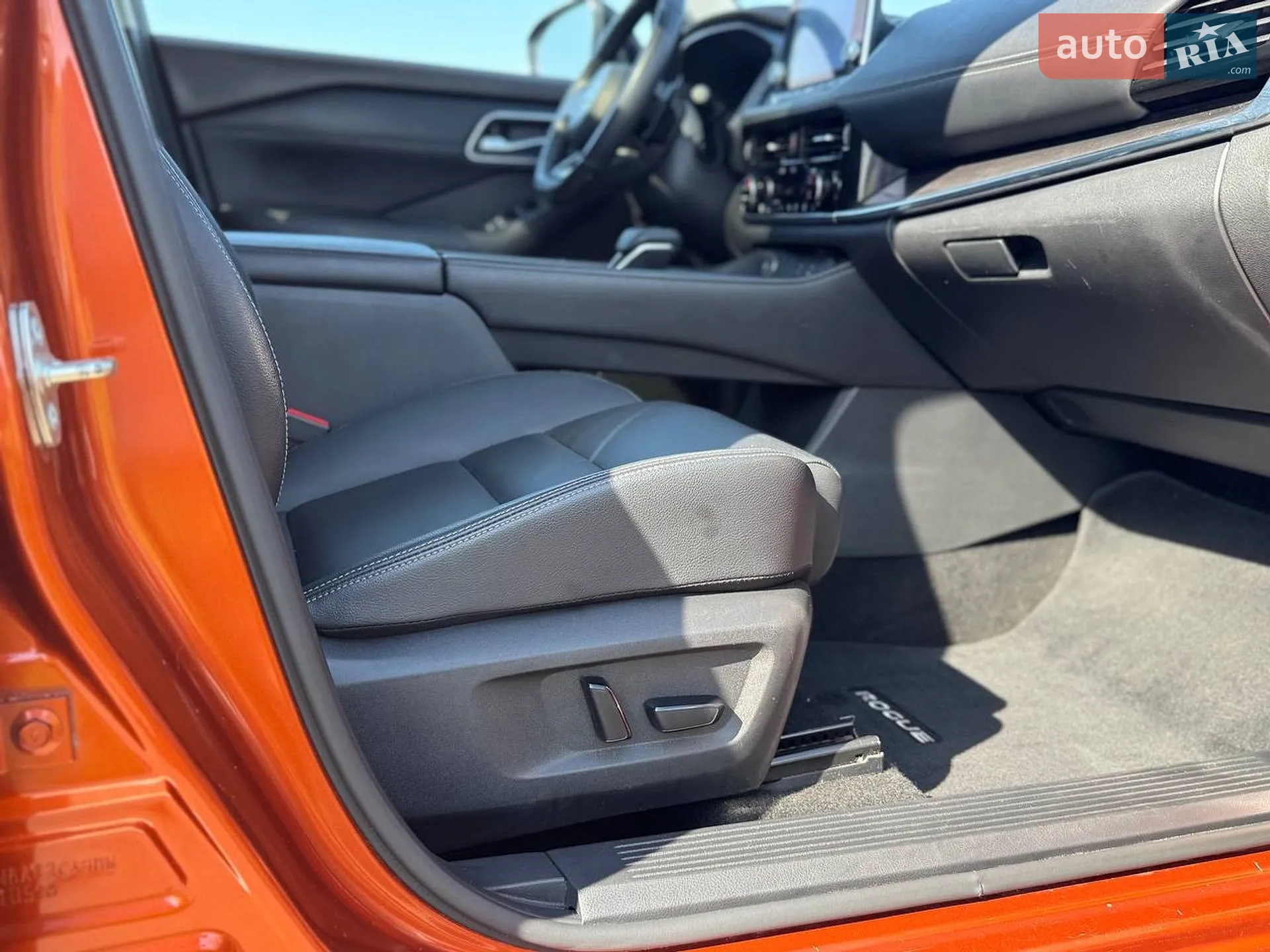 2020 Nissan Rogue - мініатюра 37
