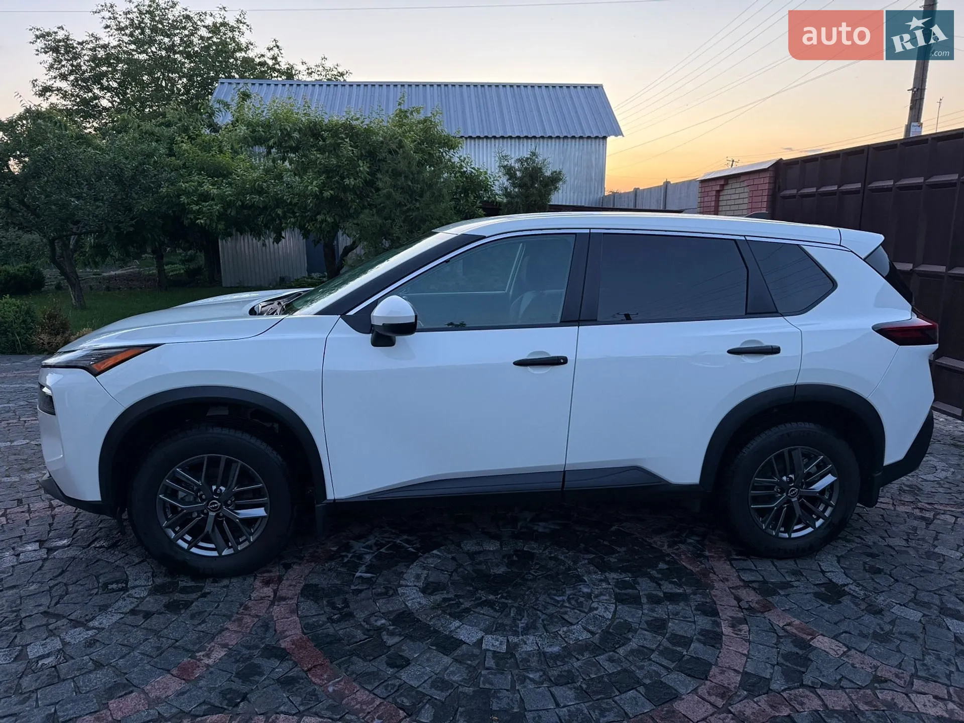 2022 Nissan Rogue - мініатюра 2