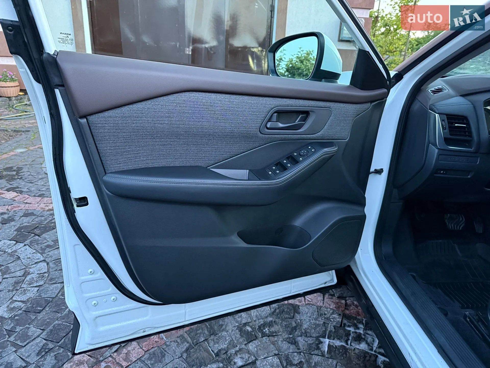 2022 Nissan Rogue - мініатюра 9