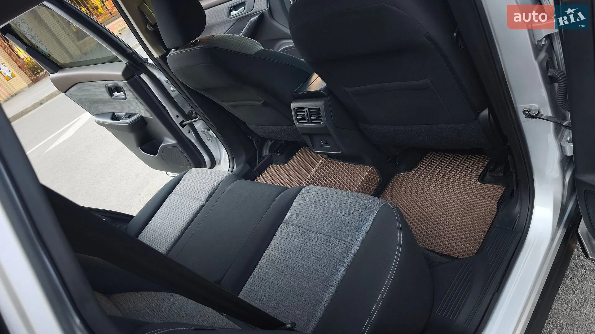 2021 Nissan Rogue - мініатюра 21