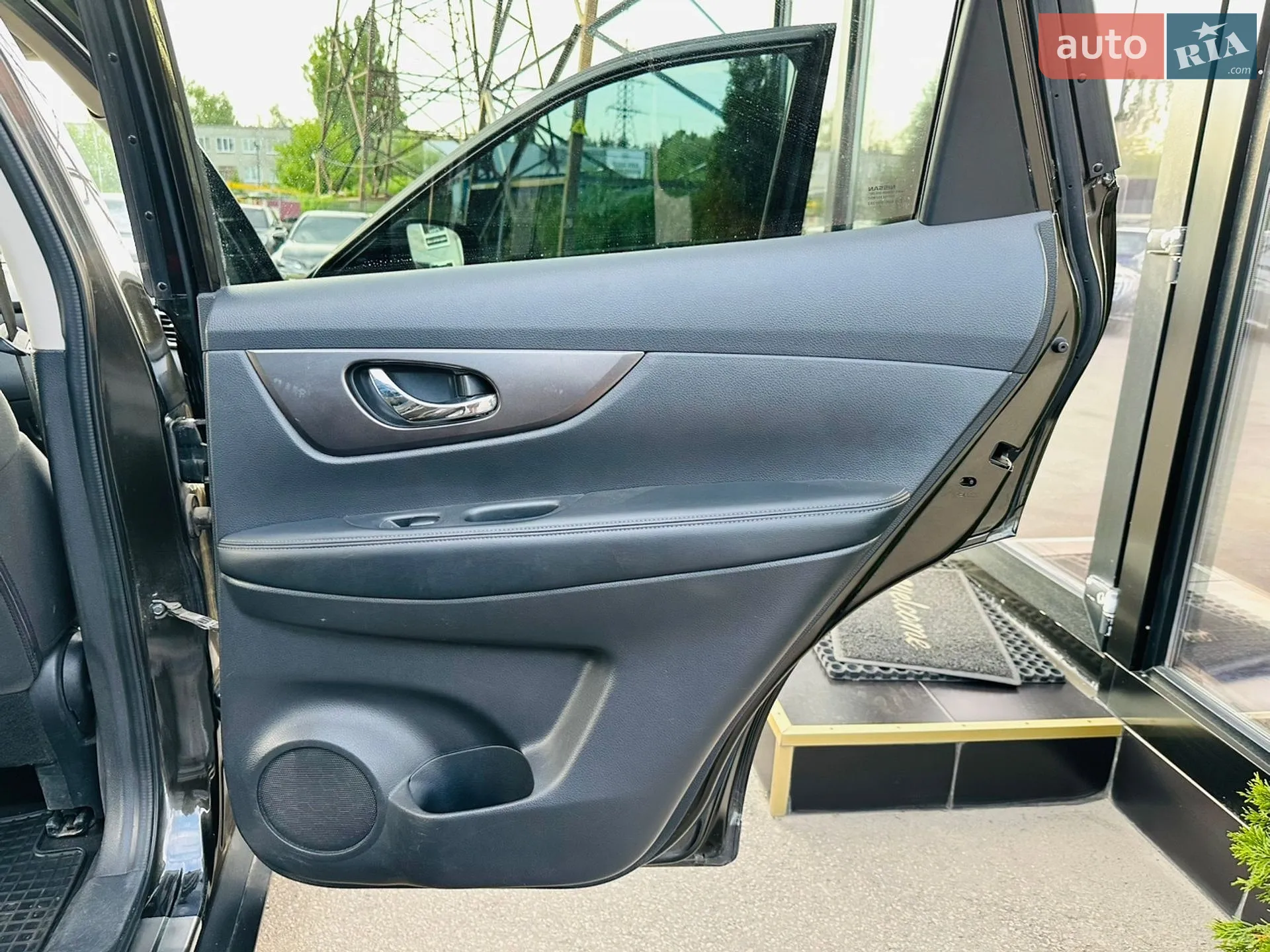 2016 Nissan Rogue - мініатюра 24