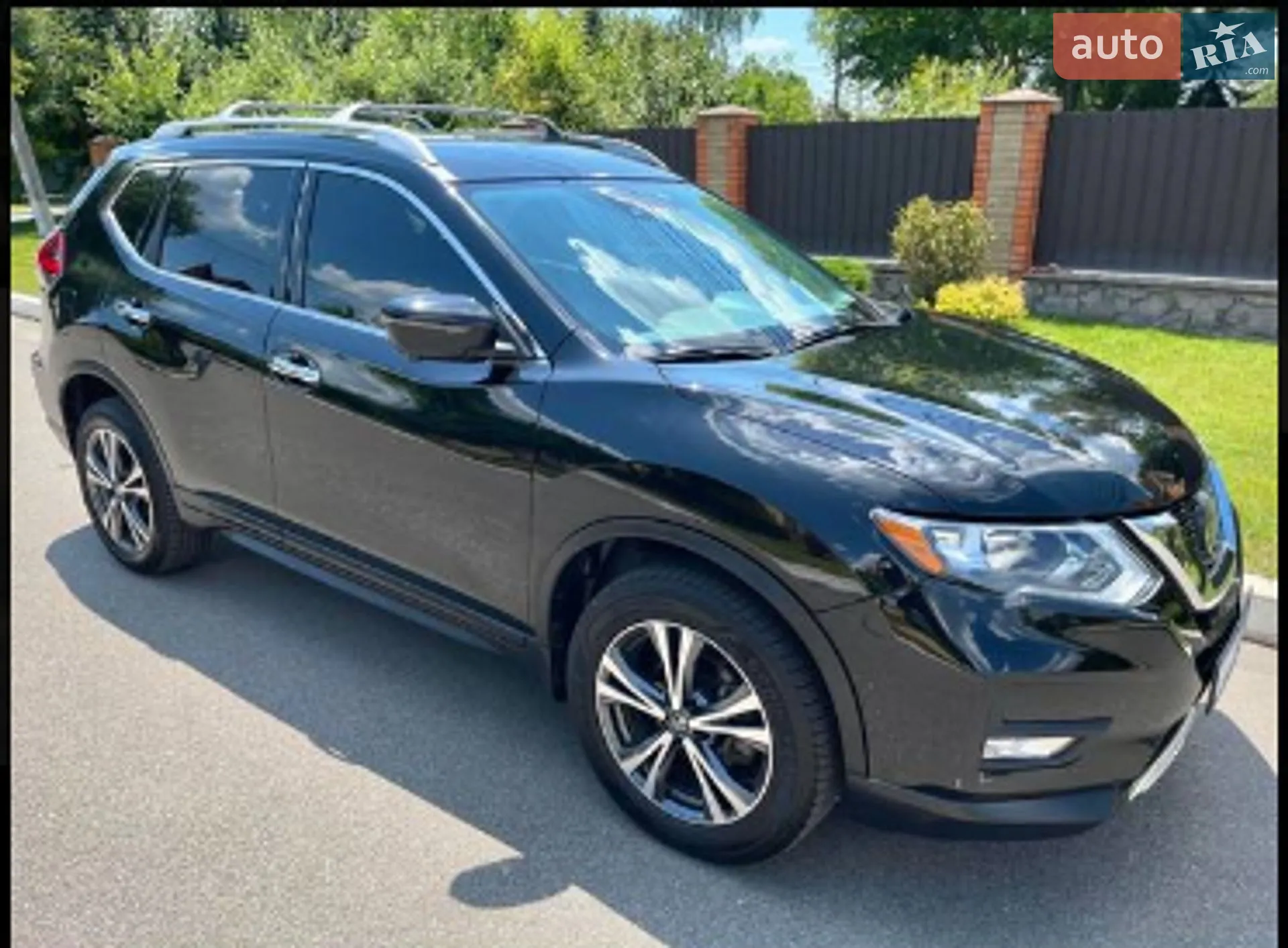 2019 Nissan Rogue - мініатюра 2