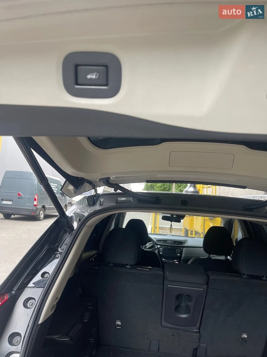 2019 Nissan Rogue - мініатюра 5