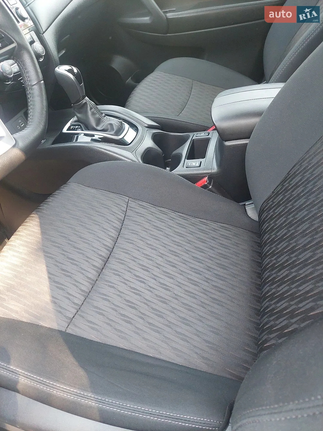 2019 Nissan Rogue - мініатюра 34