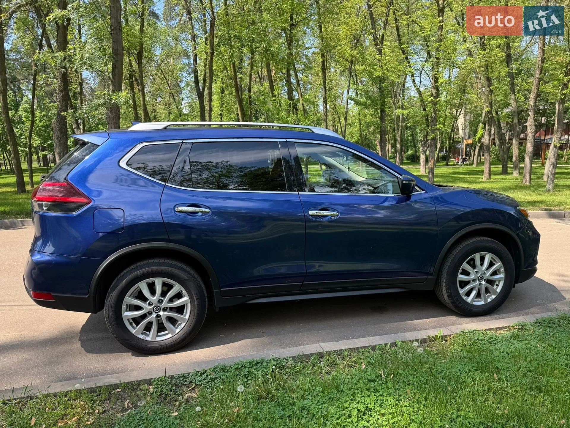 2018 Nissan Rogue - мініатюра 4