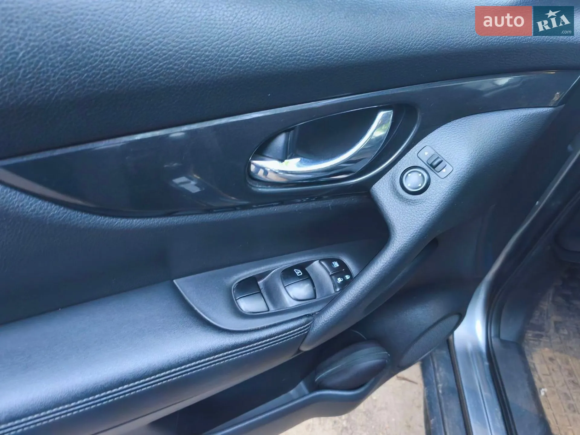 2017 Nissan Rogue - мініатюра 9
