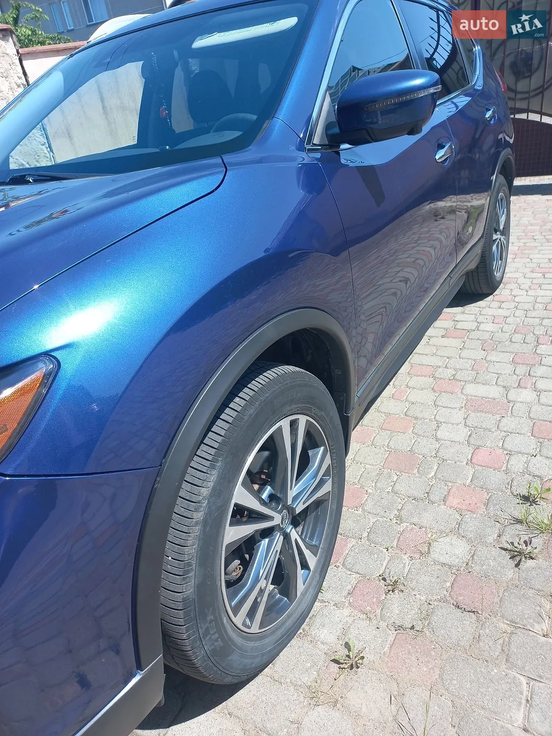 2018 Nissan Rogue - мініатюра 2