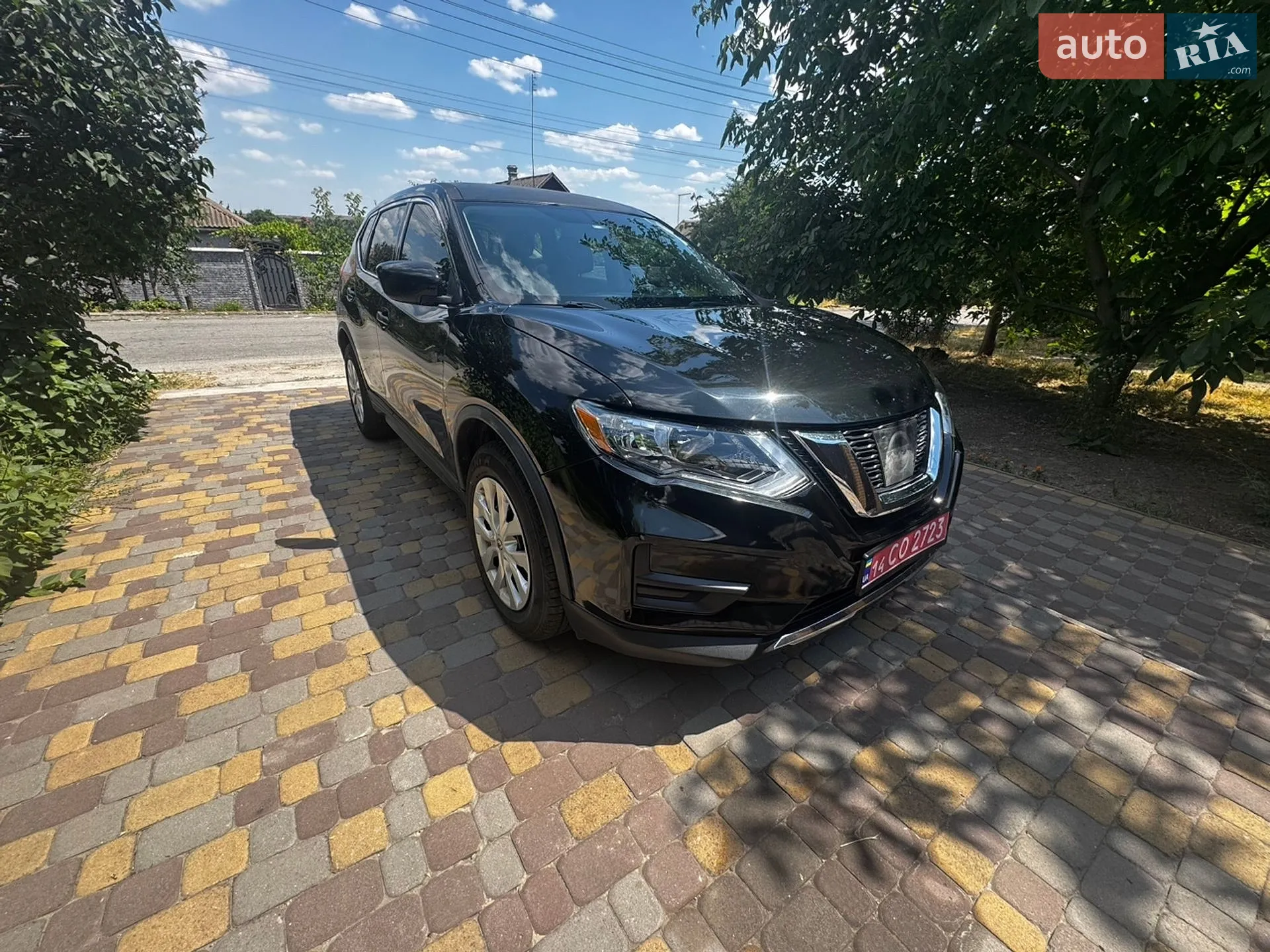 2017 Nissan Rogue - фото 1