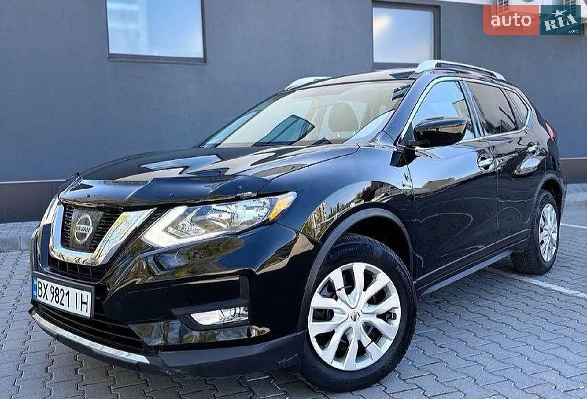 2017 Nissan Rogue - мініатюра 2