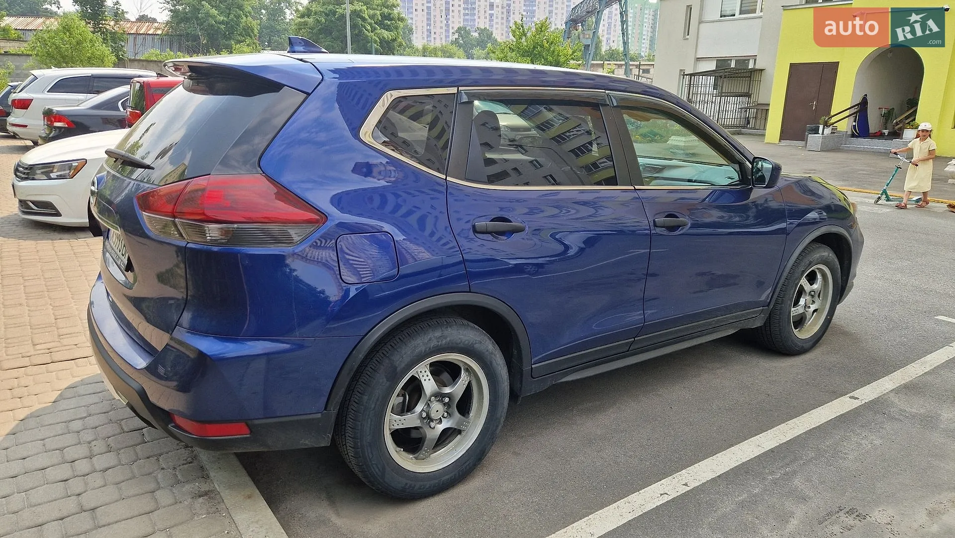 2019 Nissan Rogue - мініатюра 3