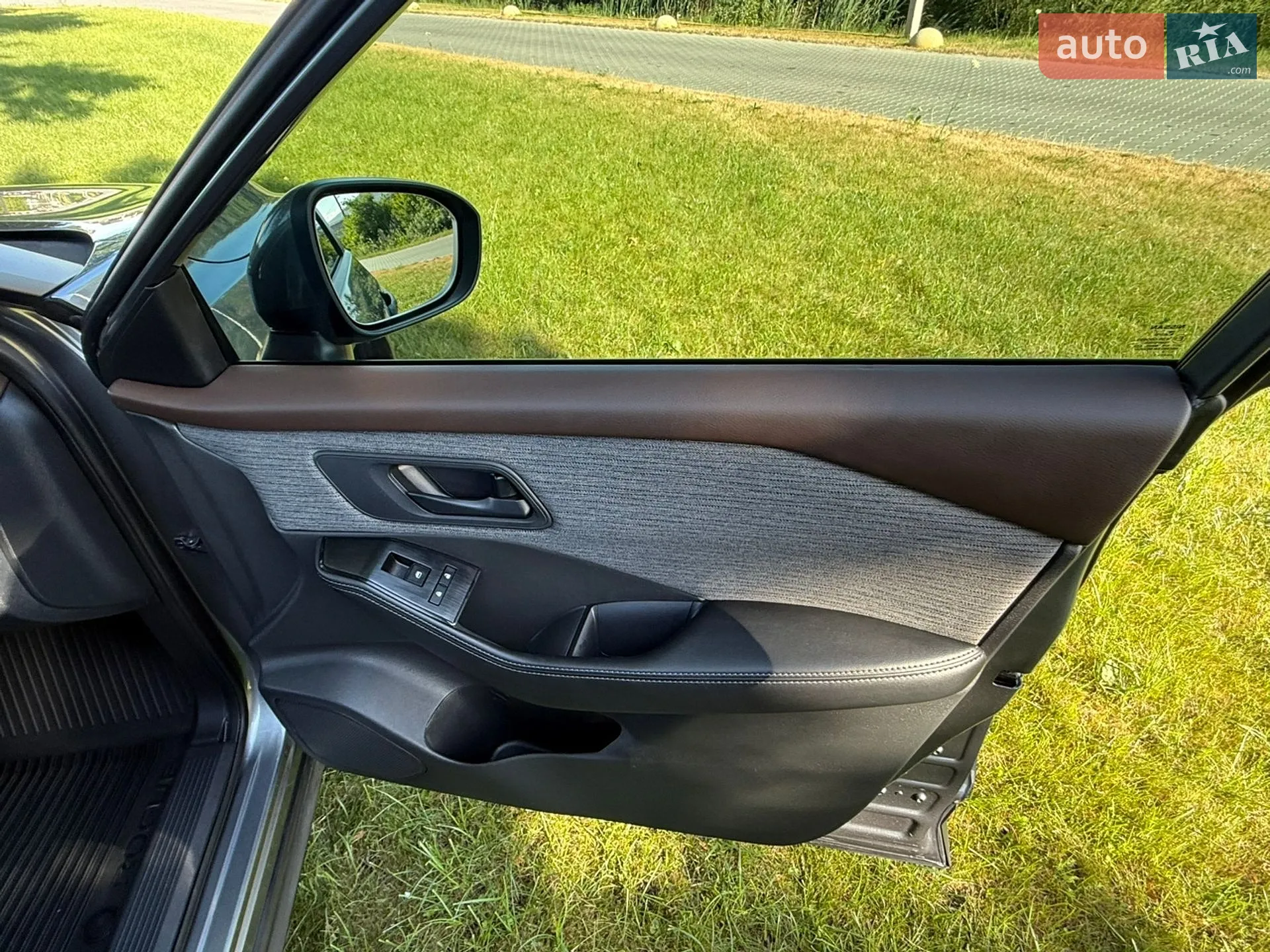 2021 Nissan Rogue - мініатюра 41