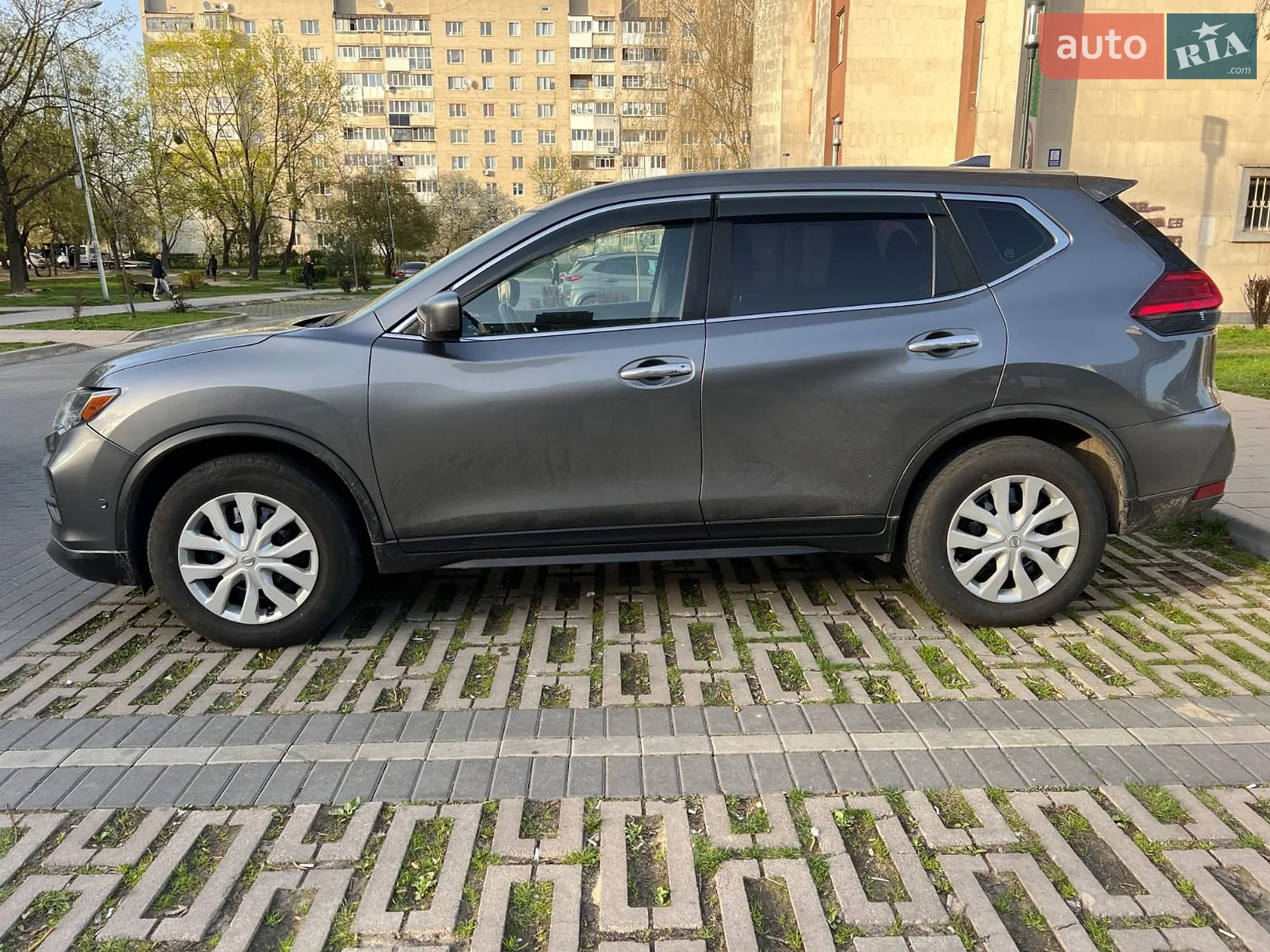 2017 Nissan Rogue - мініатюра 9