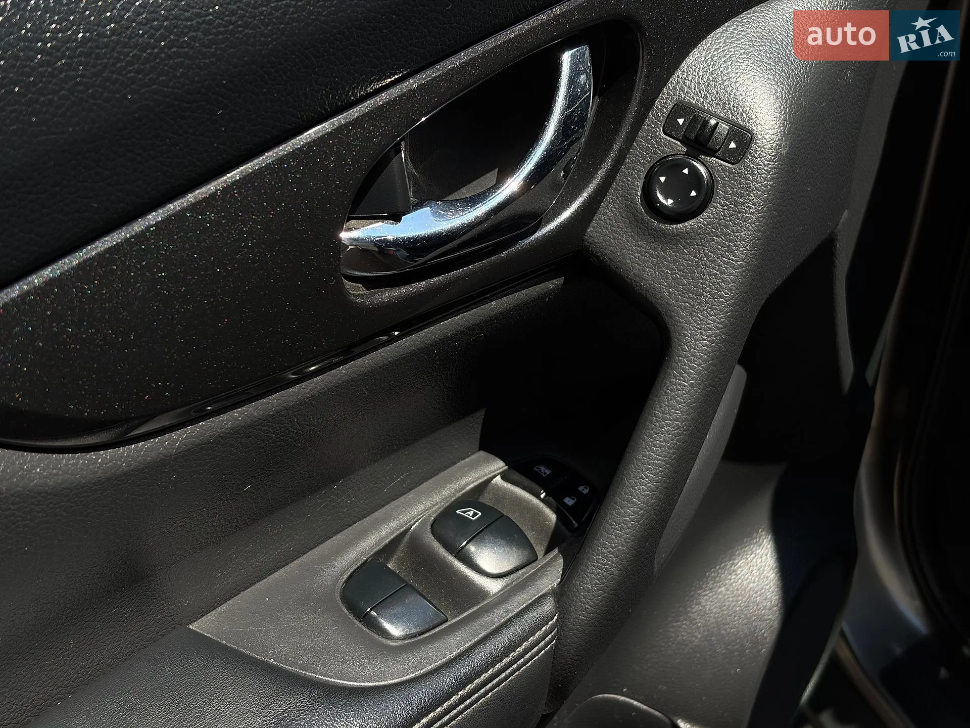 2019 Nissan Rogue - мініатюра 26