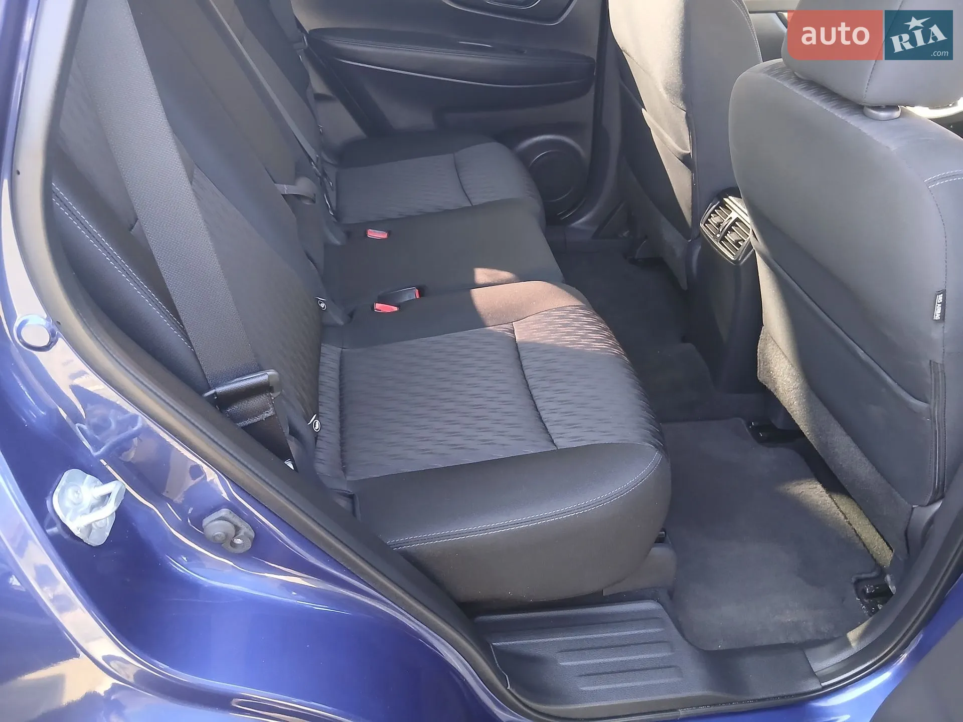 2018 Nissan Rogue - мініатюра 11