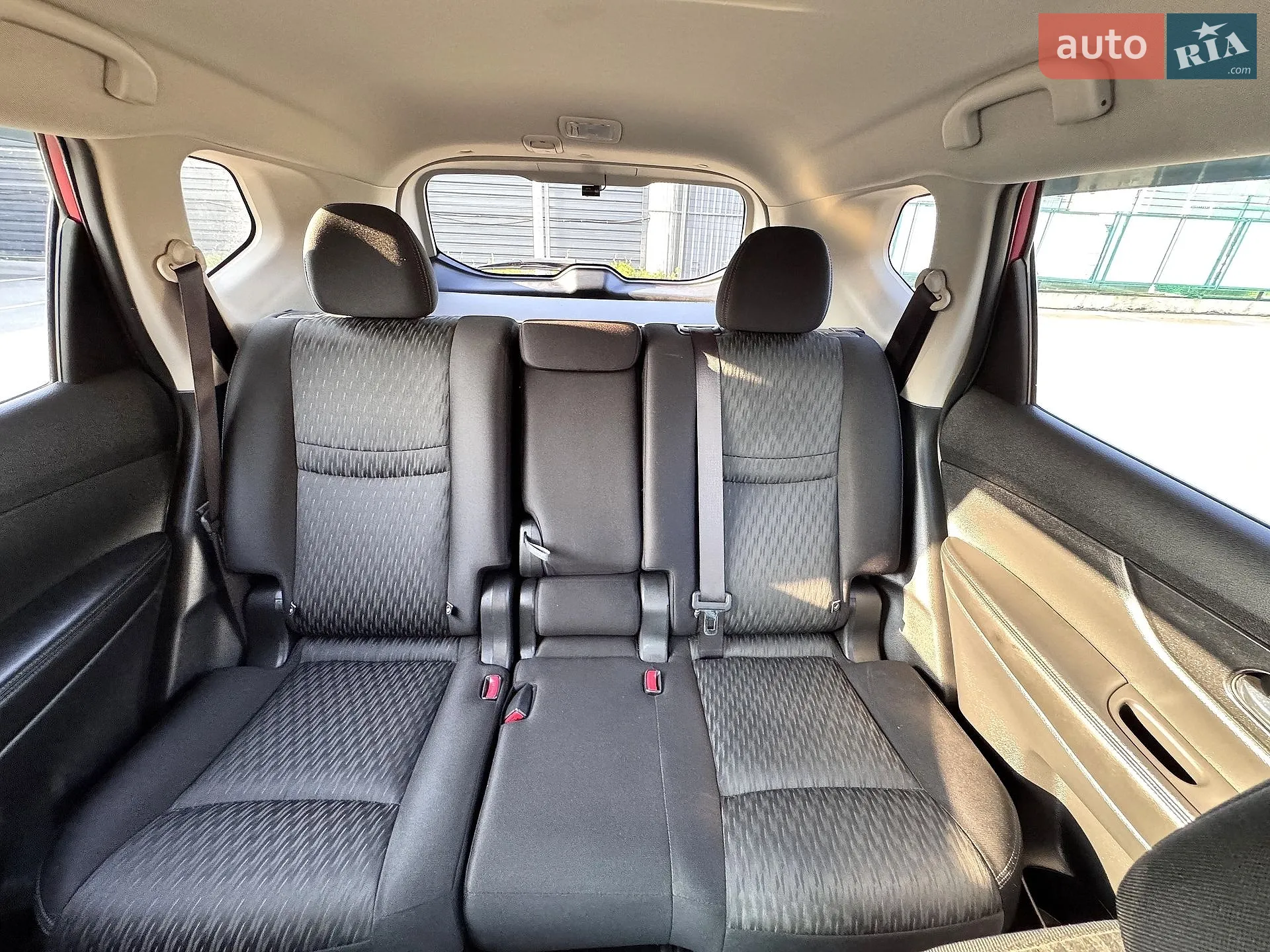 2016 Nissan Rogue - мініатюра 24