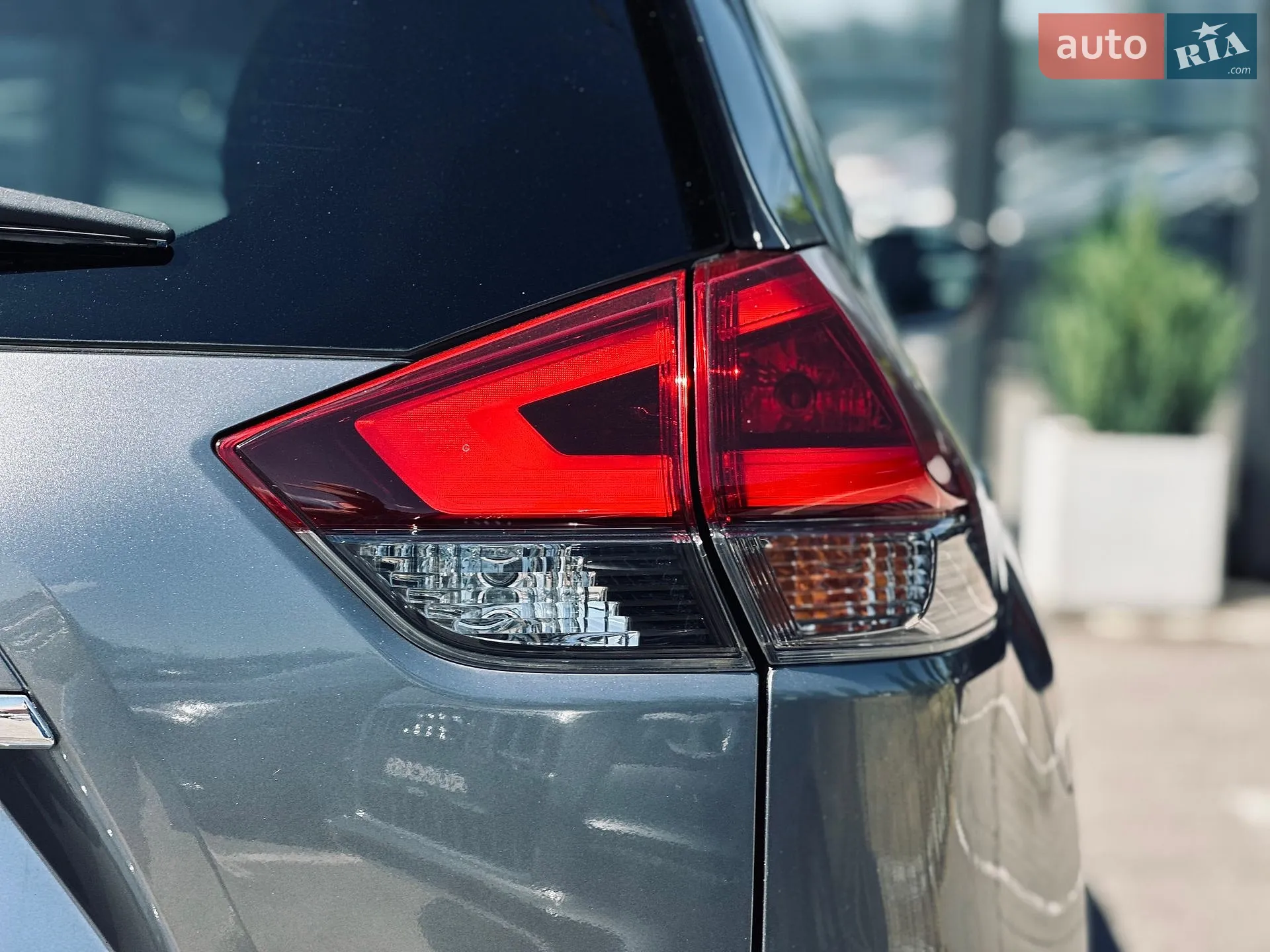 2019 Nissan Rogue - мініатюра 17