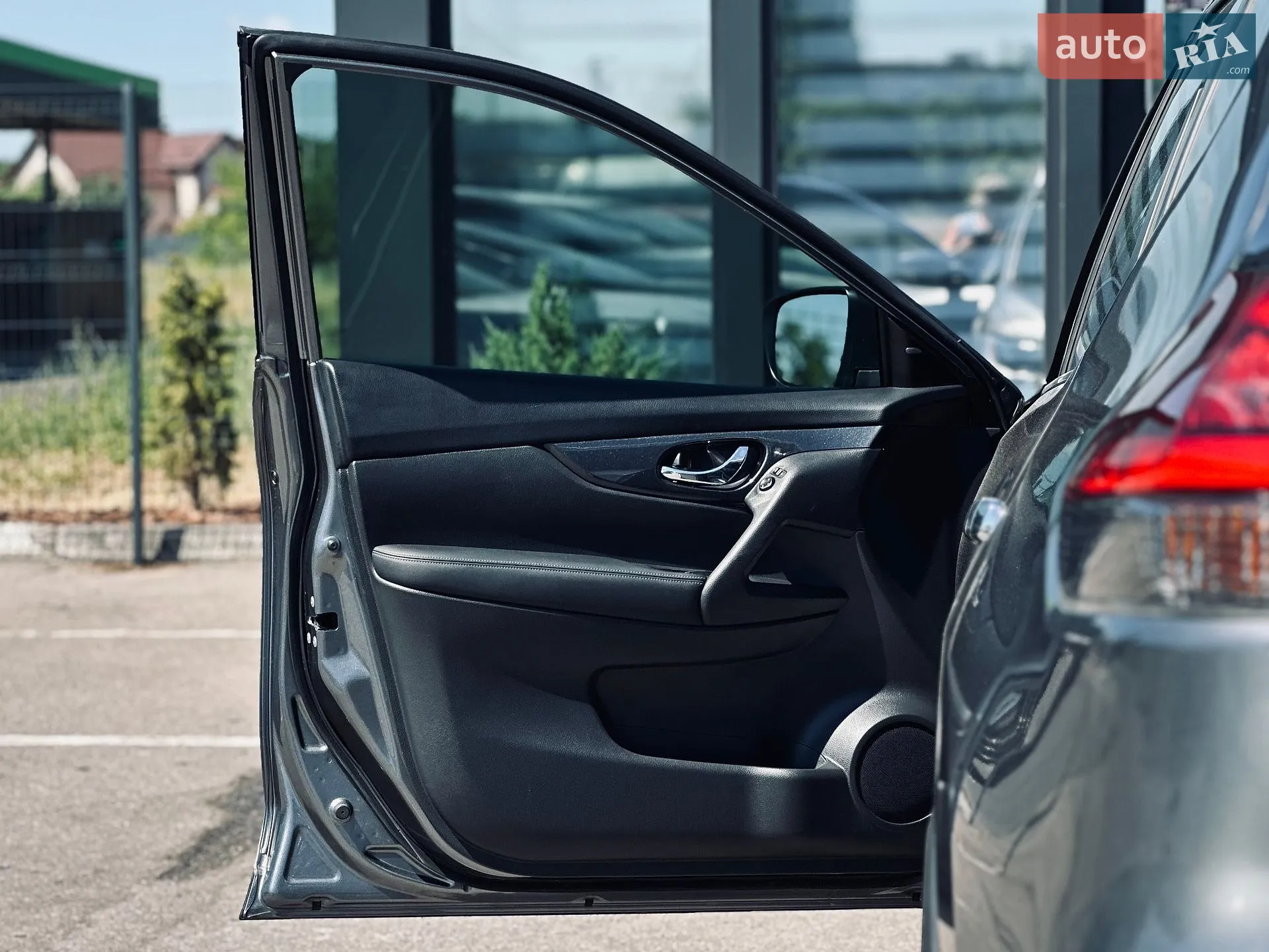 2019 Nissan Rogue - мініатюра 21