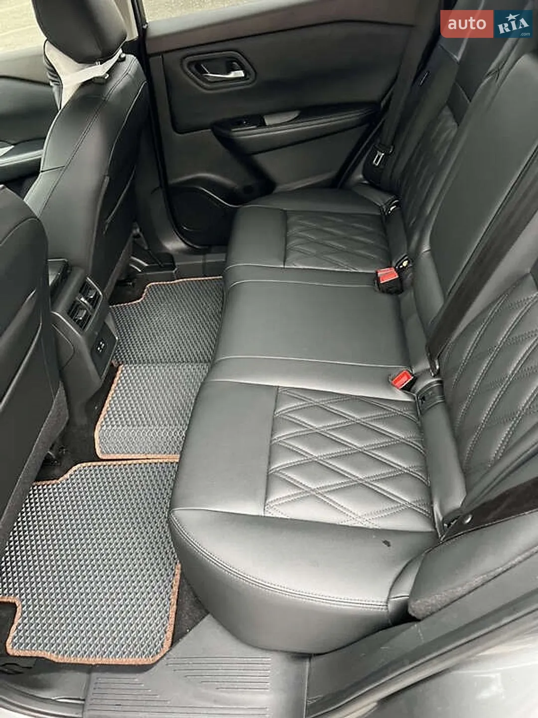 2021 Nissan Rogue - мініатюра 6
