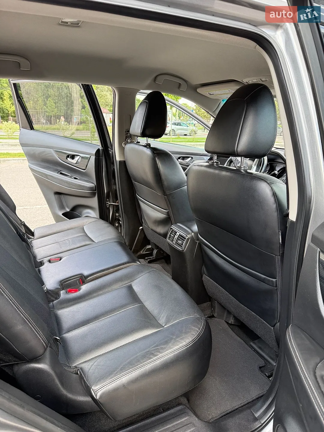 2016 Nissan Rogue - мініатюра 12
