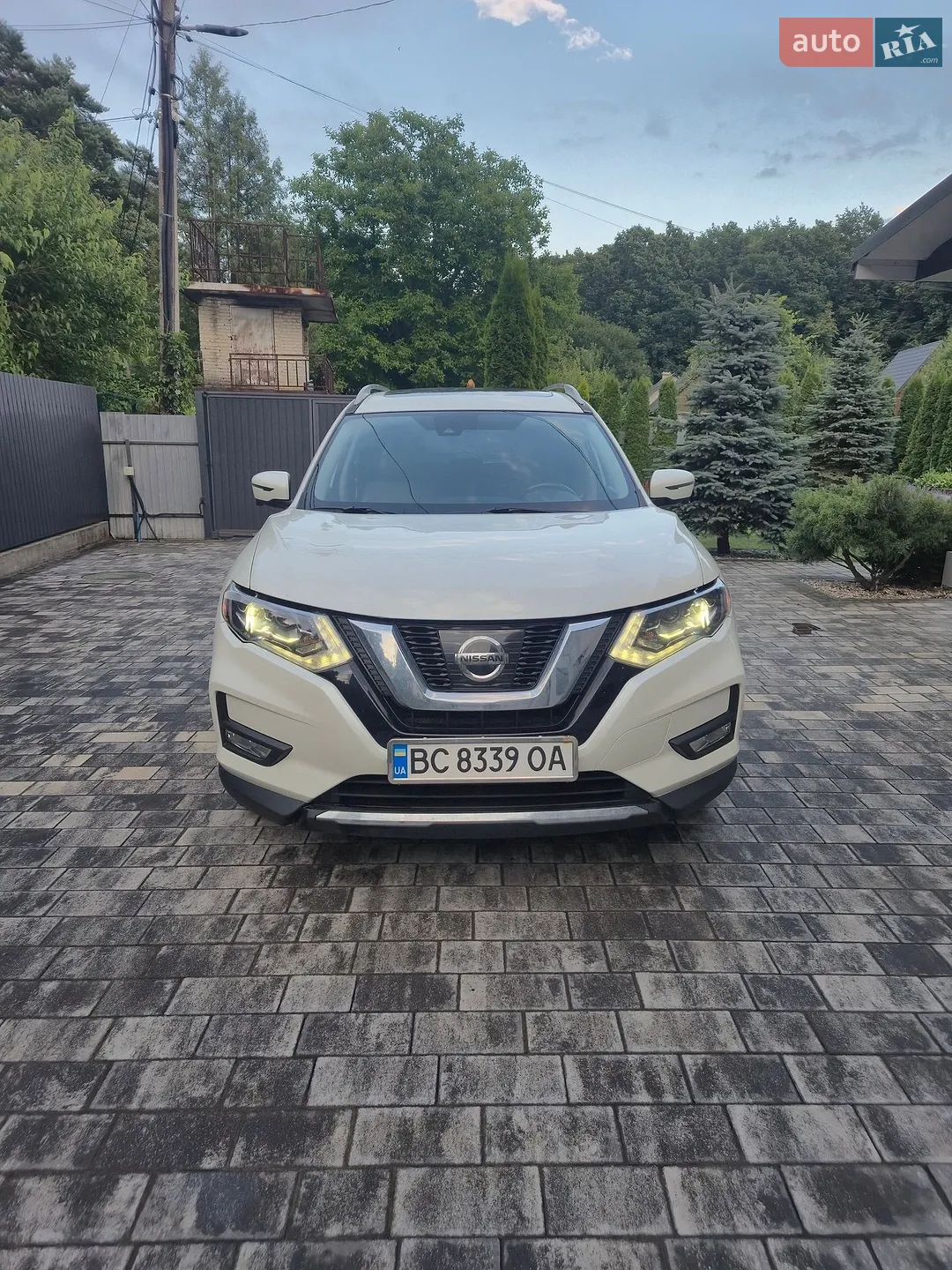 2017 Nissan Rogue - фото 1