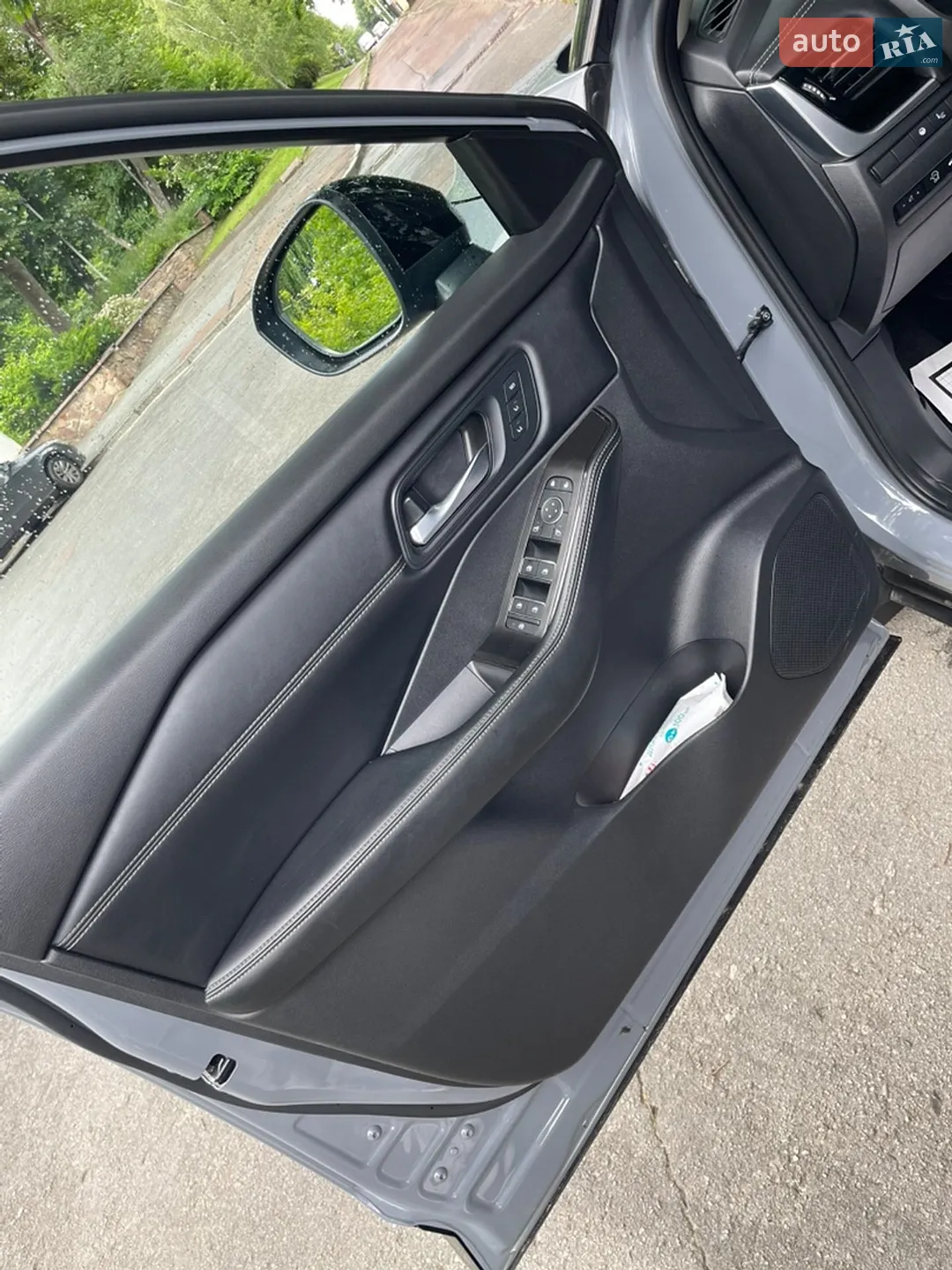 2025 Nissan Rogue - мініатюра 12