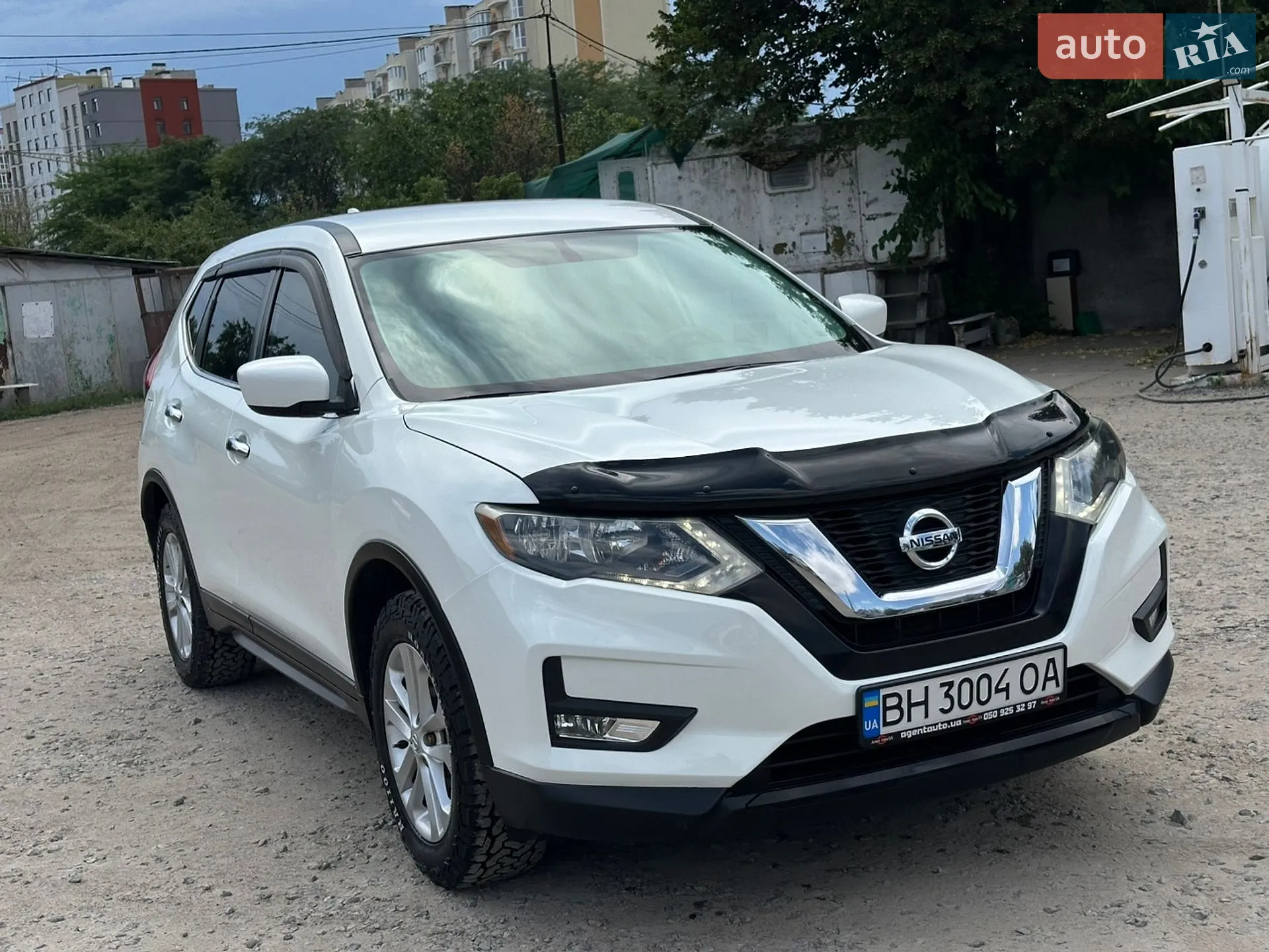 2017 Nissan Rogue - мініатюра 2