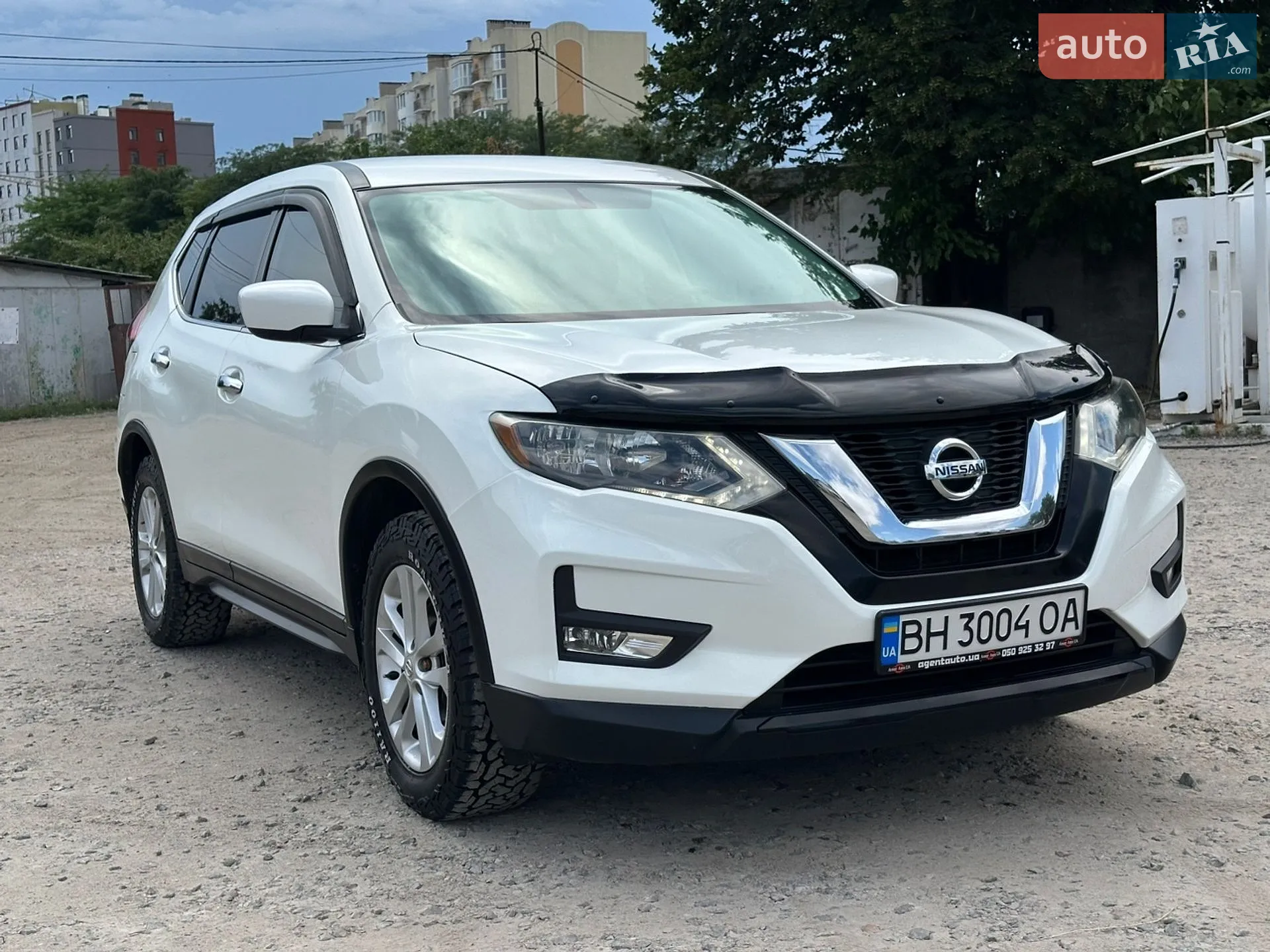 2017 Nissan Rogue - фото 1