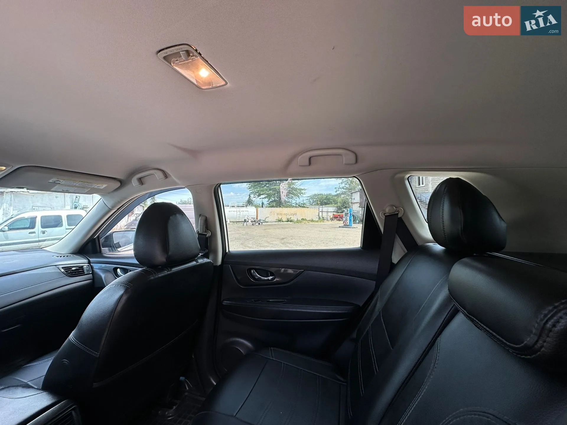 2017 Nissan Rogue - мініатюра 28