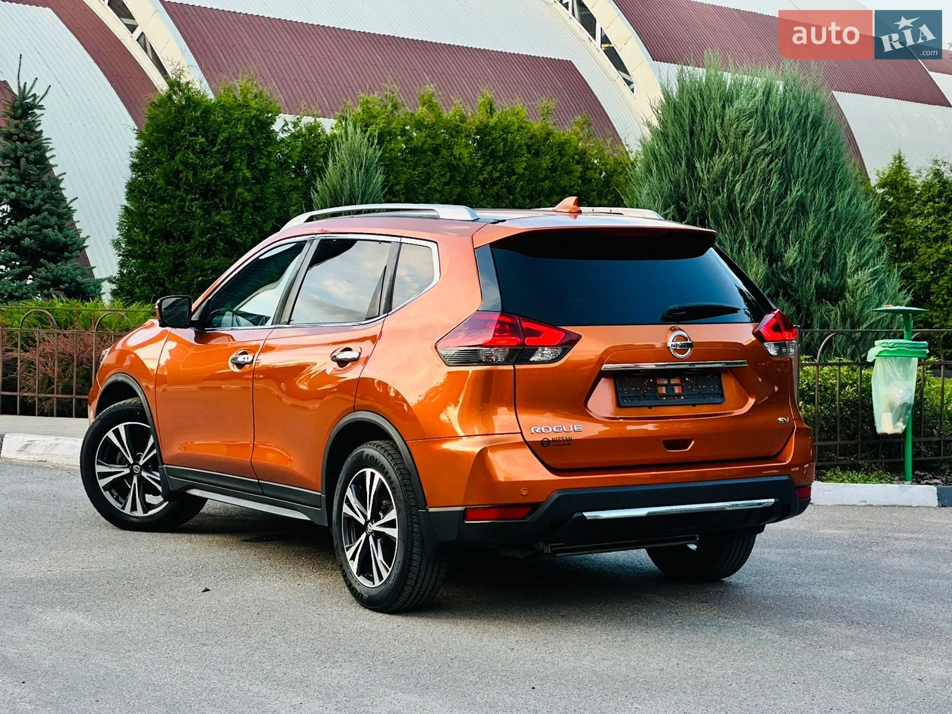 2019 Nissan Rogue - мініатюра 2