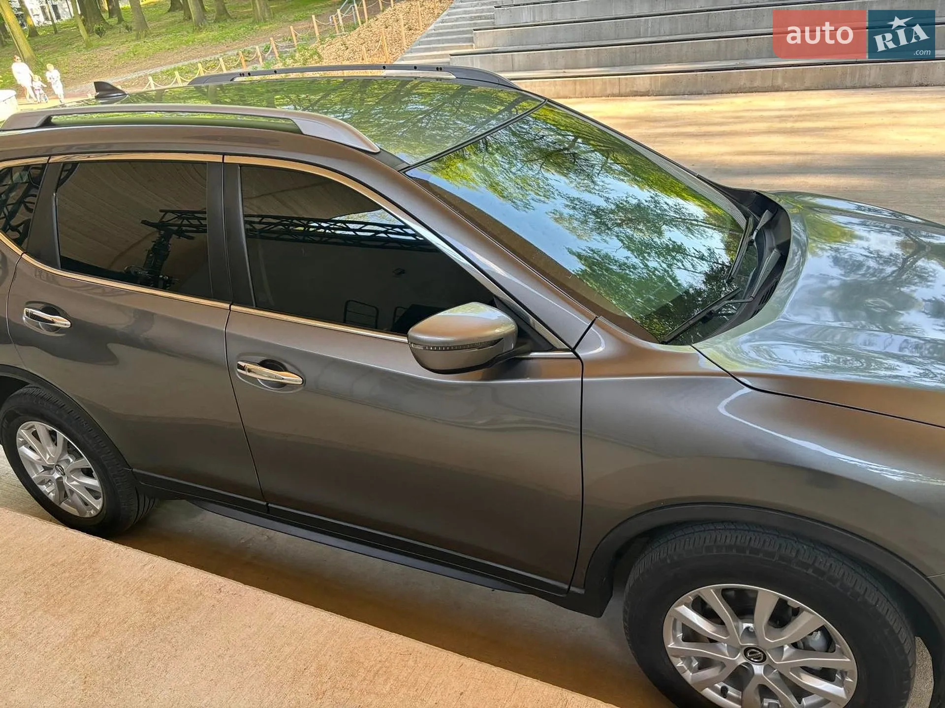 2019 Nissan Rogue - мініатюра 18