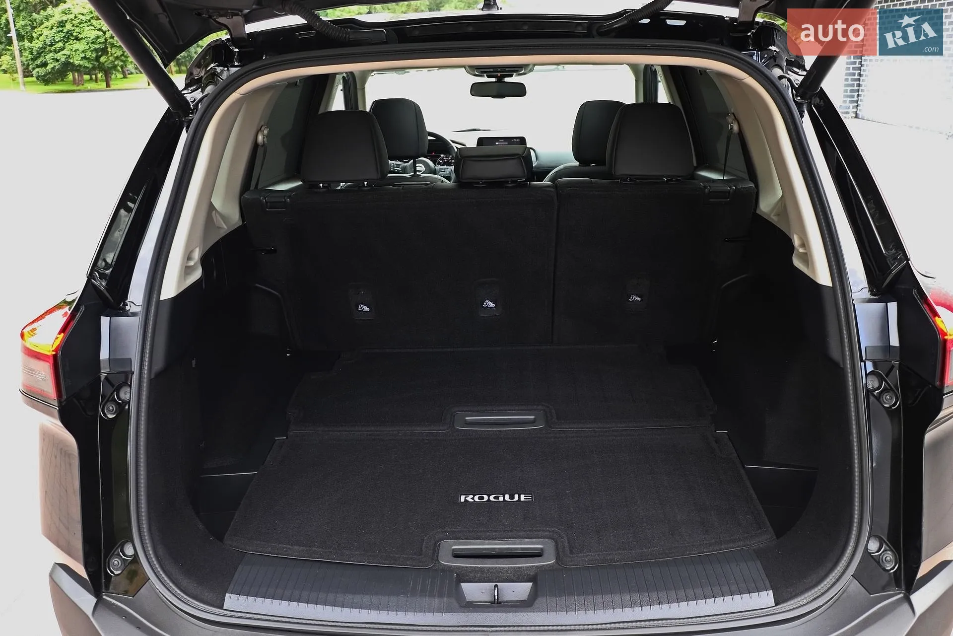 2021 Nissan Rogue - мініатюра 13