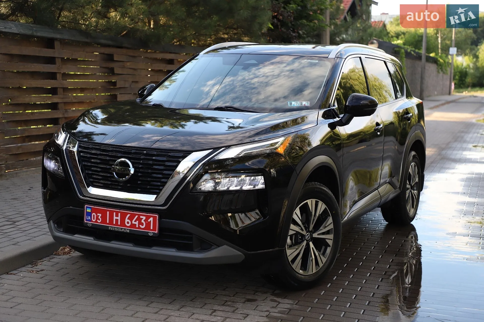 2021 Nissan Rogue - фото 1