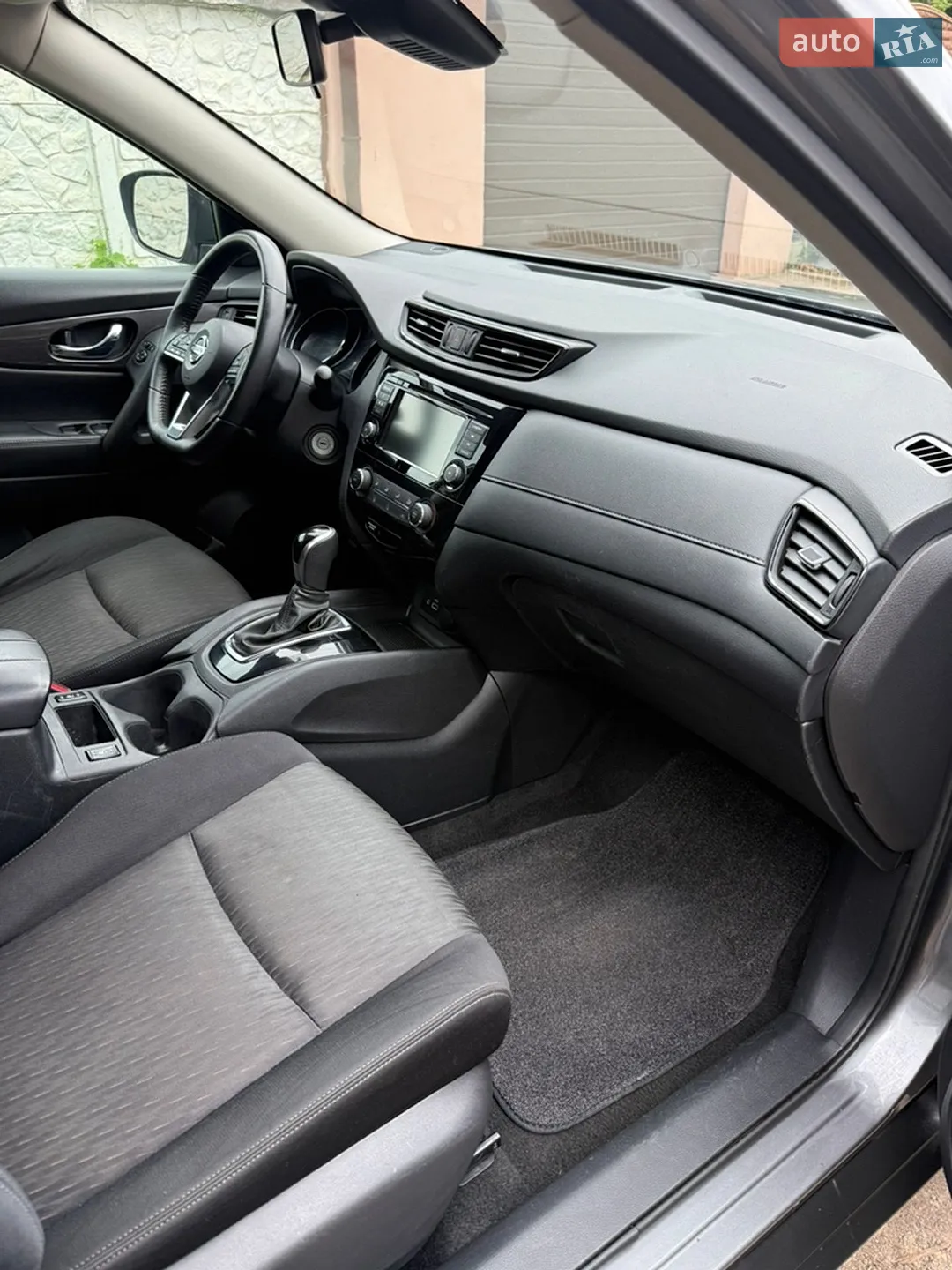2018 Nissan Rogue - мініатюра 8