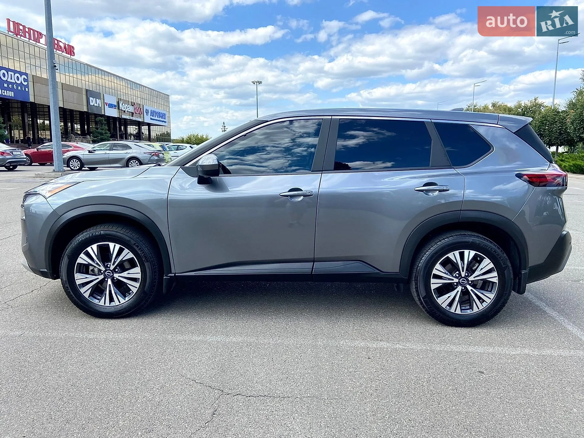 2023 Nissan Rogue - мініатюра 2