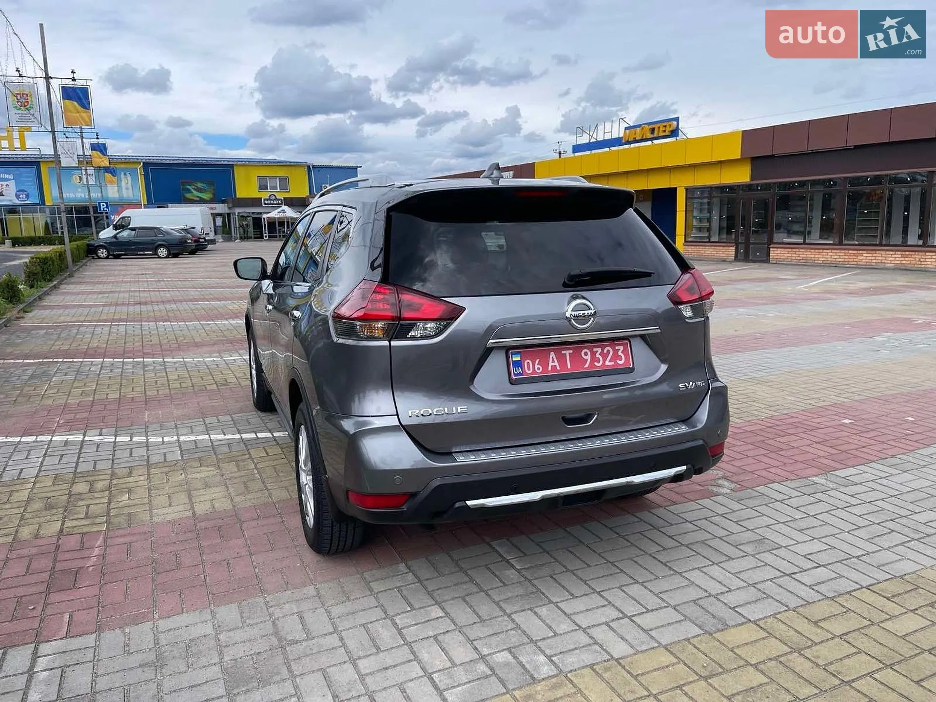 2019 Nissan Rogue - мініатюра 12