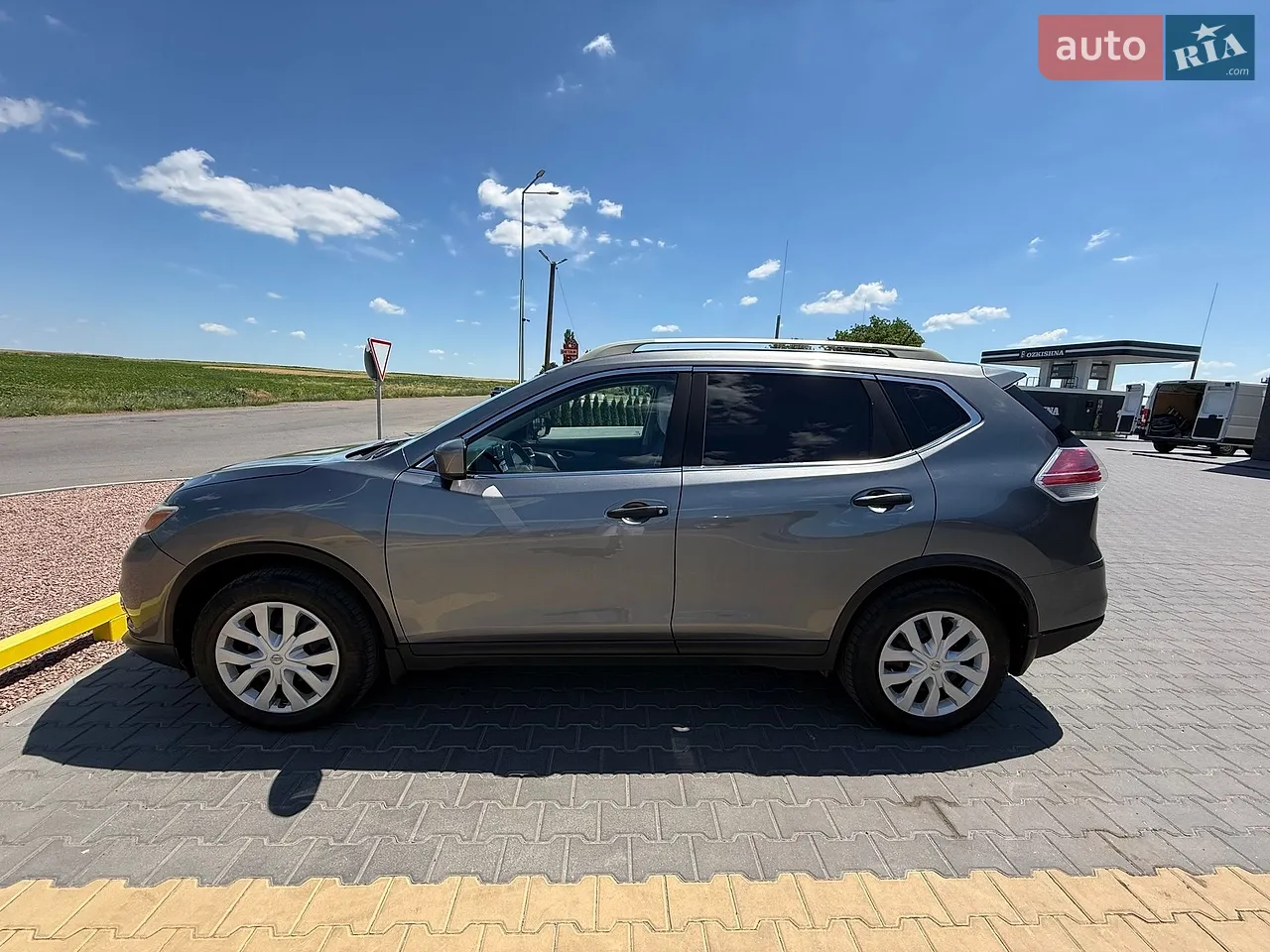 2017 Nissan Rogue - мініатюра 24