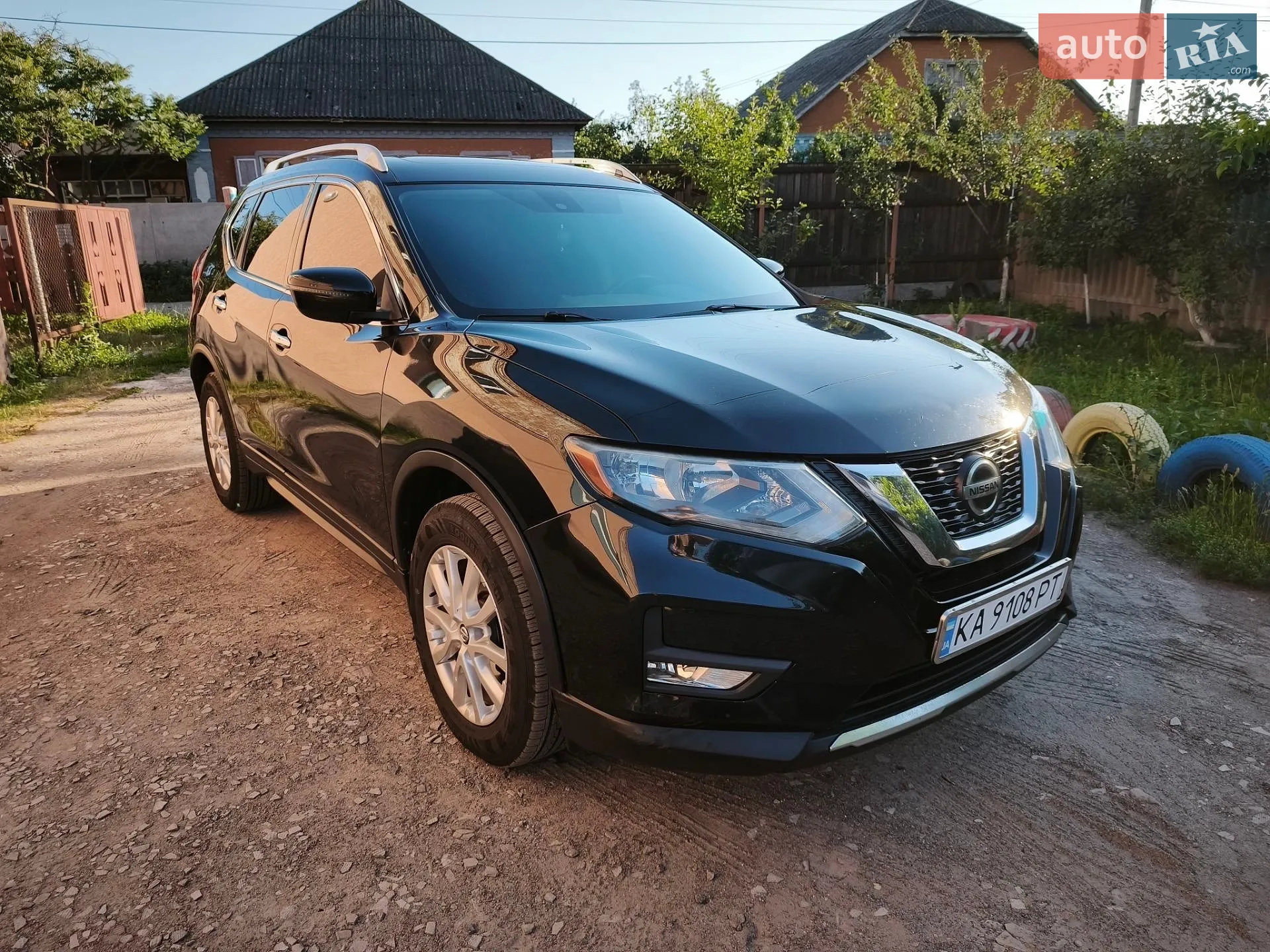 2017 Nissan Rogue - мініатюра 2