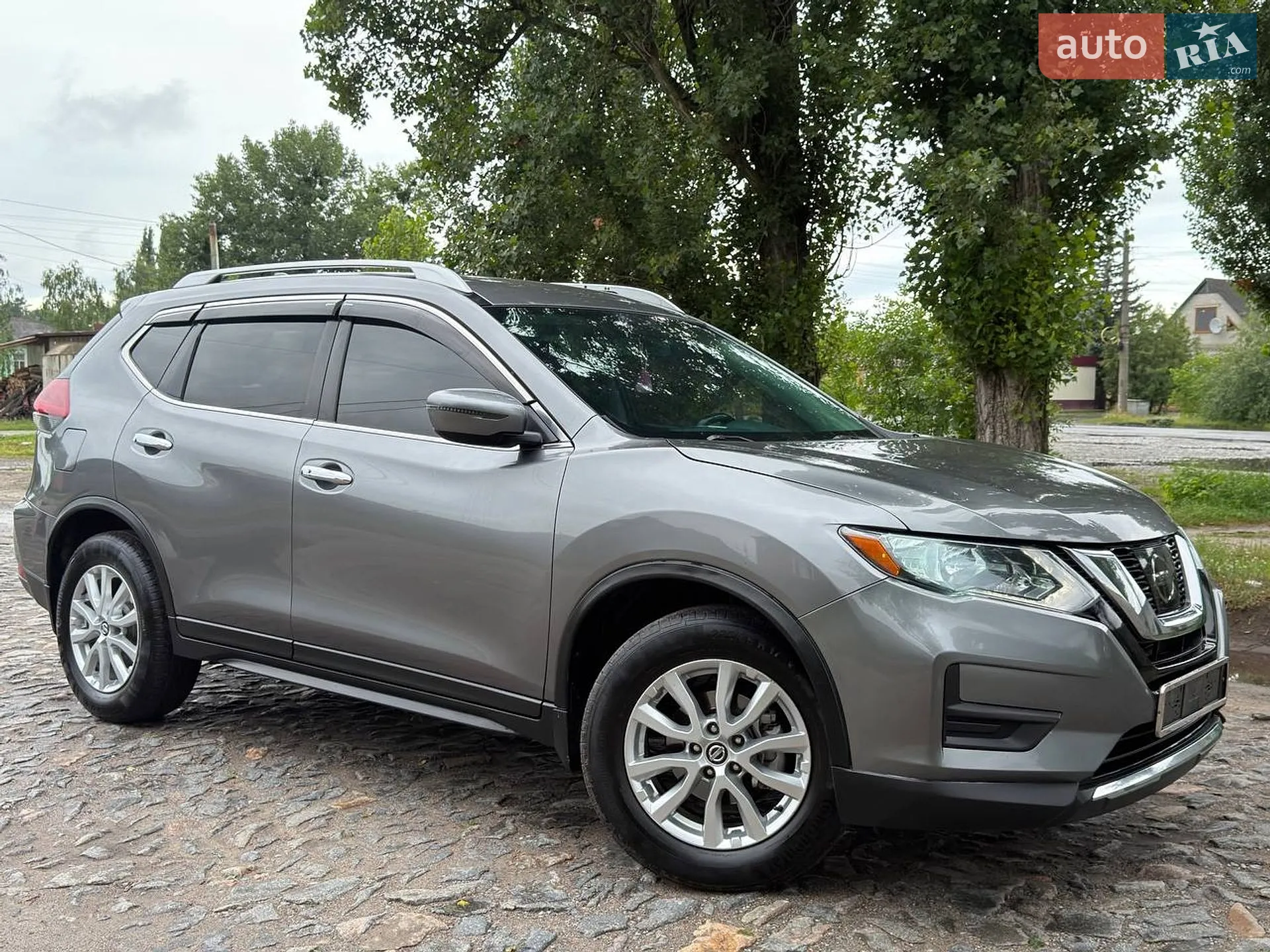 2017 Nissan Rogue - фото 1