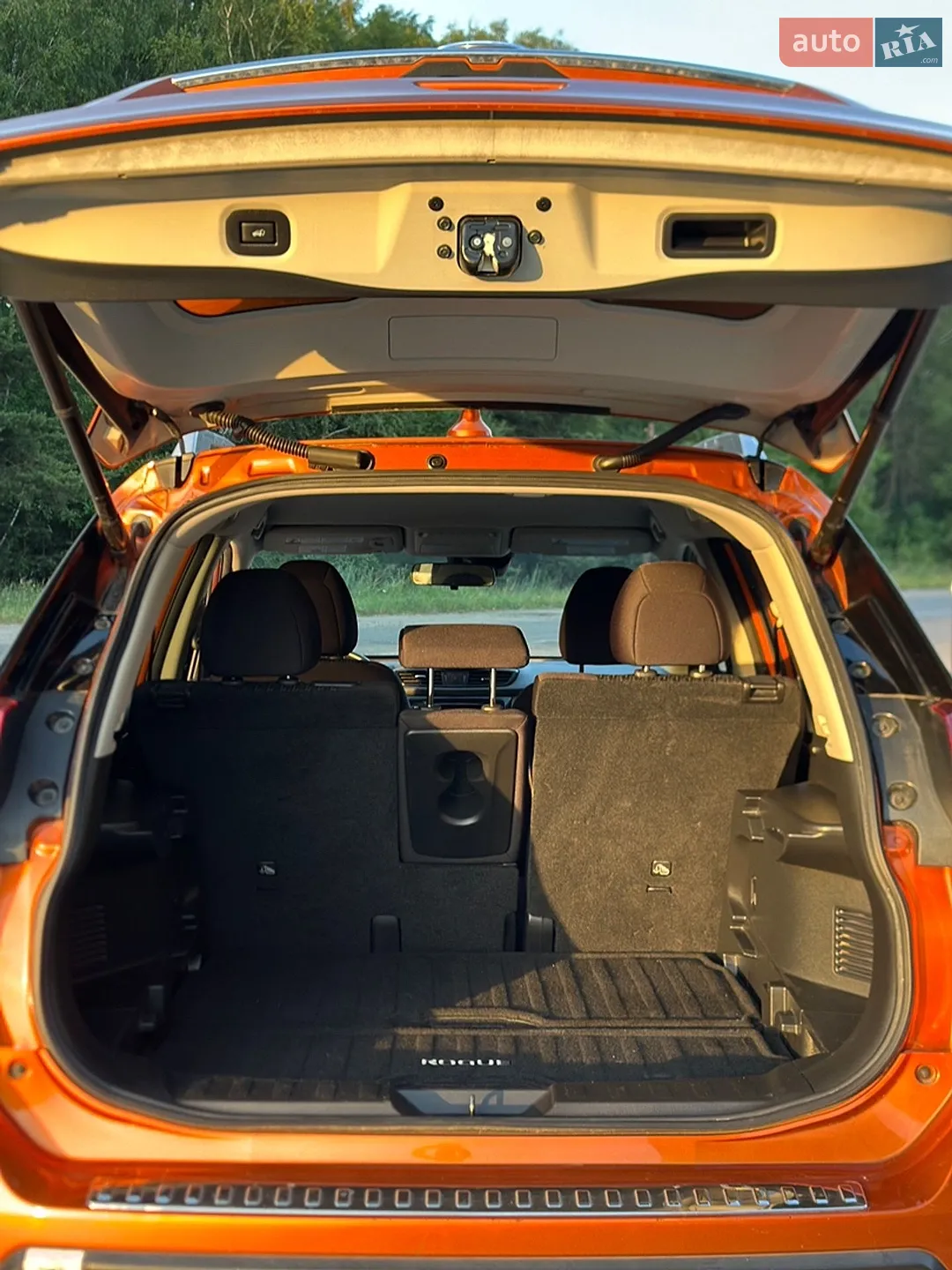 2019 Nissan Rogue - мініатюра 18