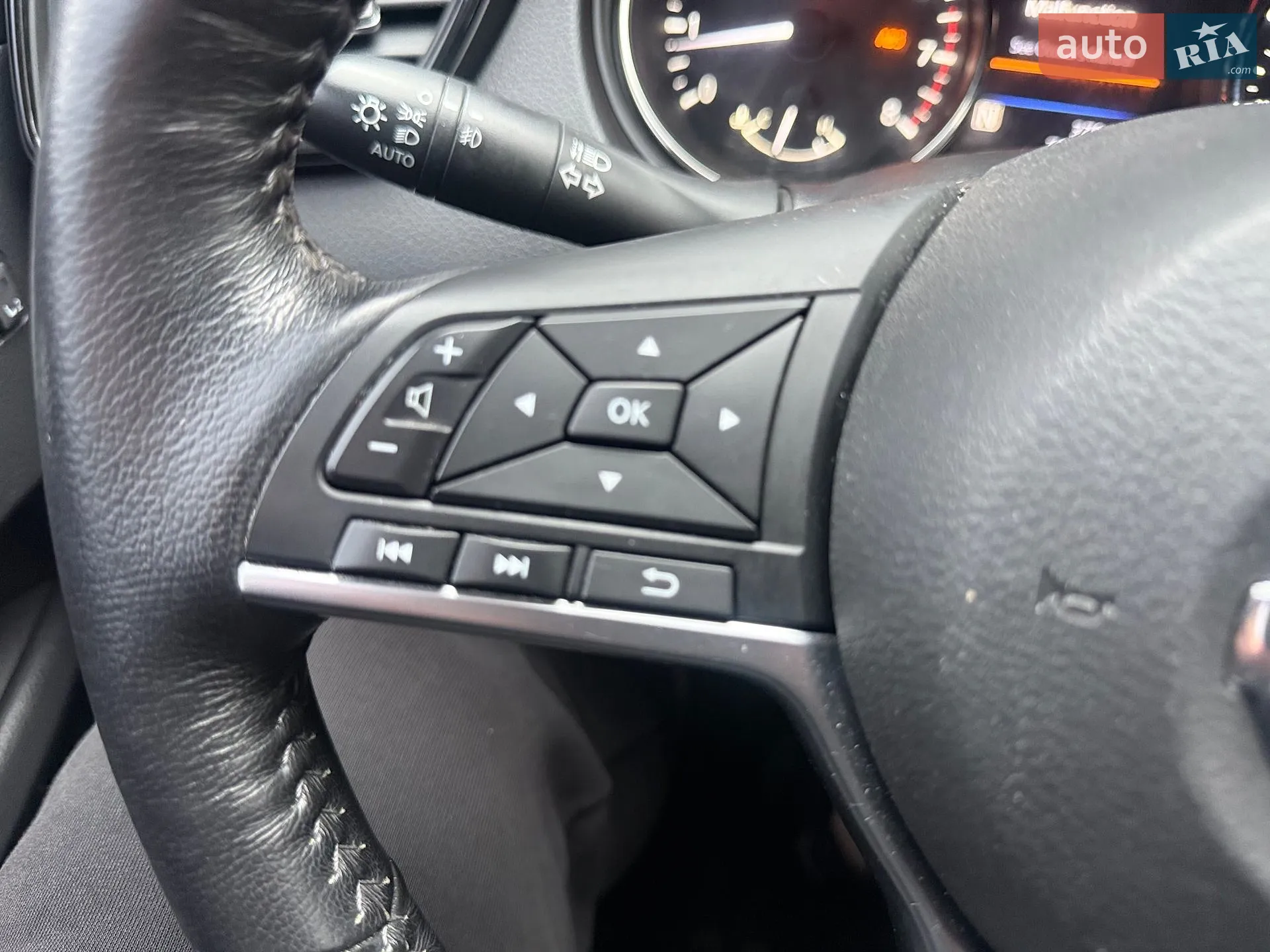 2018 Nissan Rogue - мініатюра 23