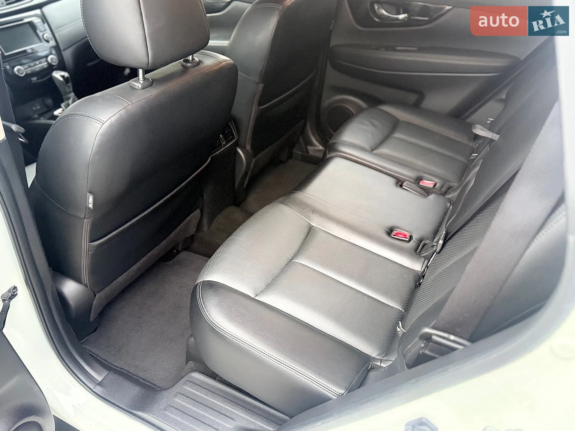 2018 Nissan Rogue - мініатюра 41