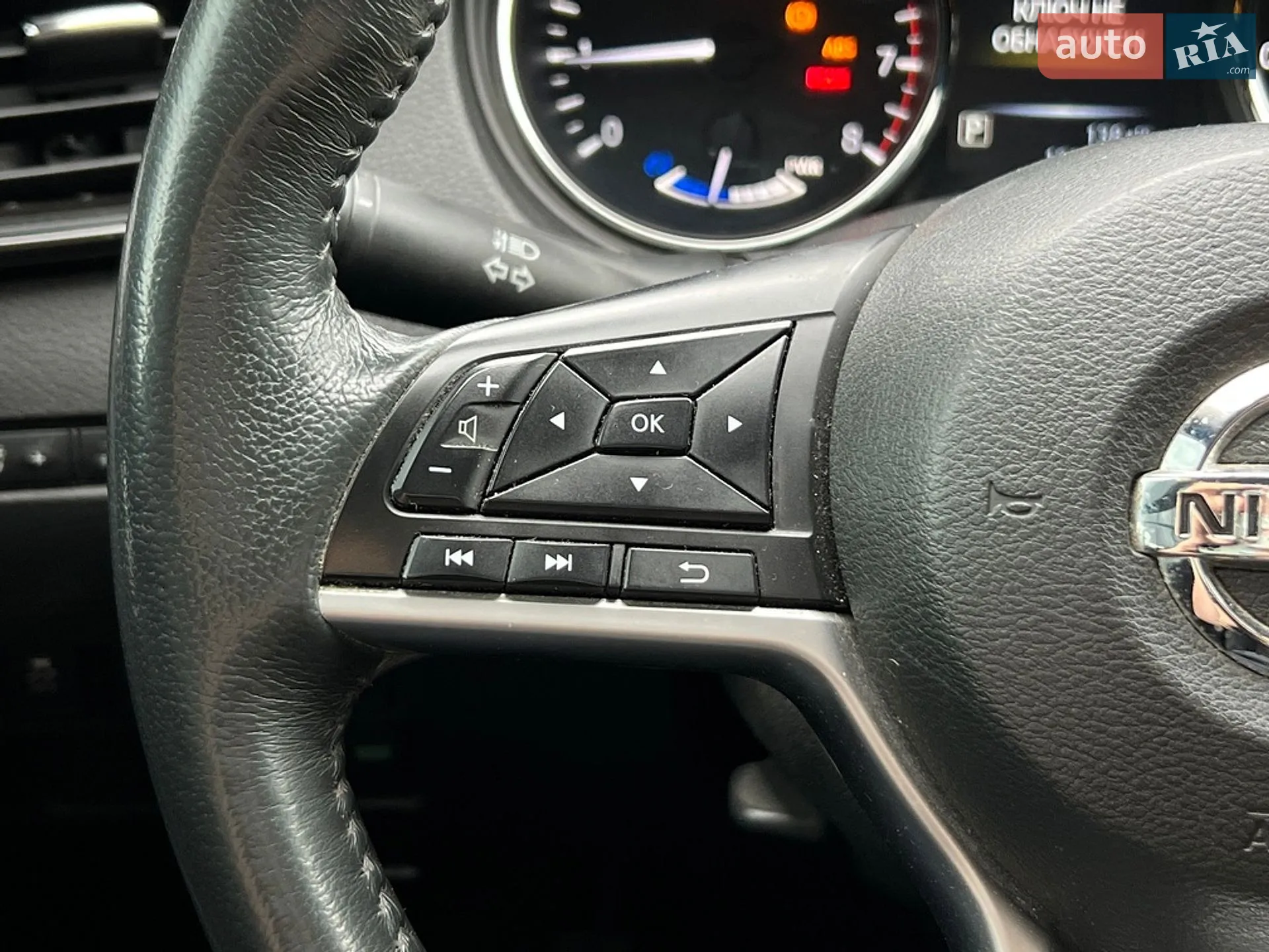 2017 Nissan Rogue - мініатюра 12