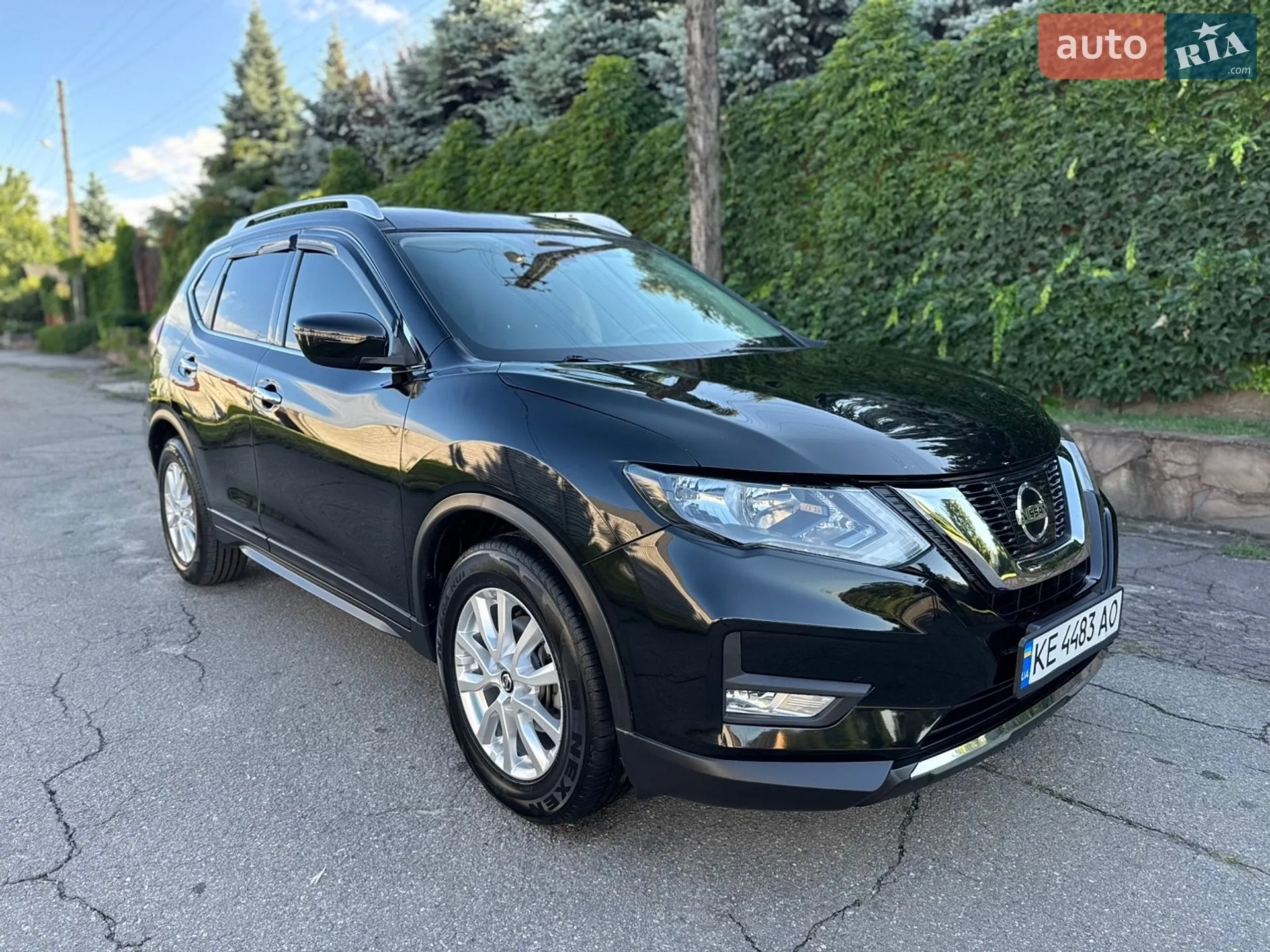 2019 Nissan Rogue - мініатюра 2