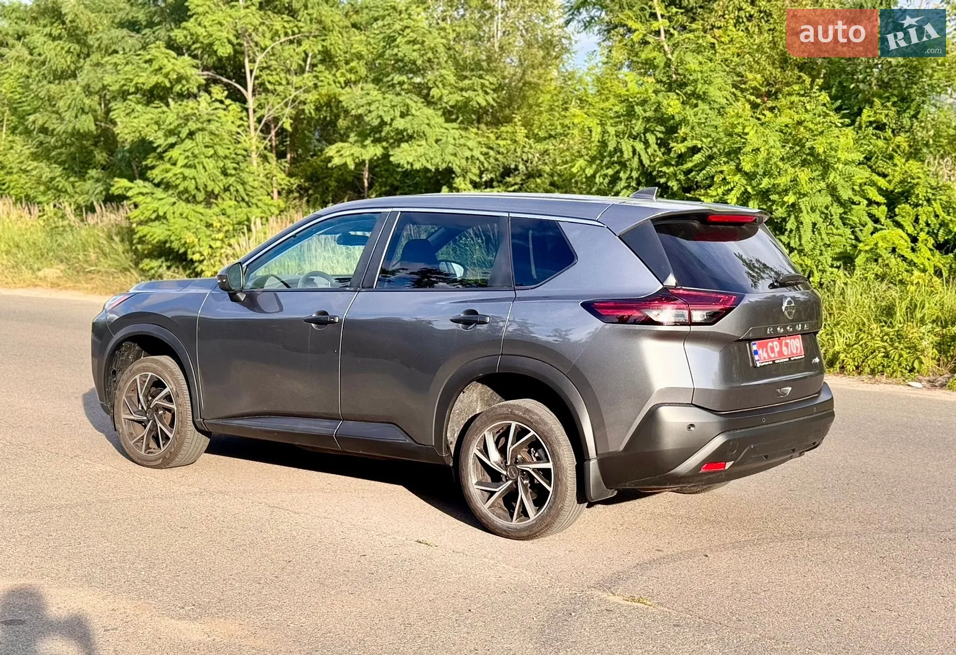 2021 Nissan Rogue - мініатюра 10