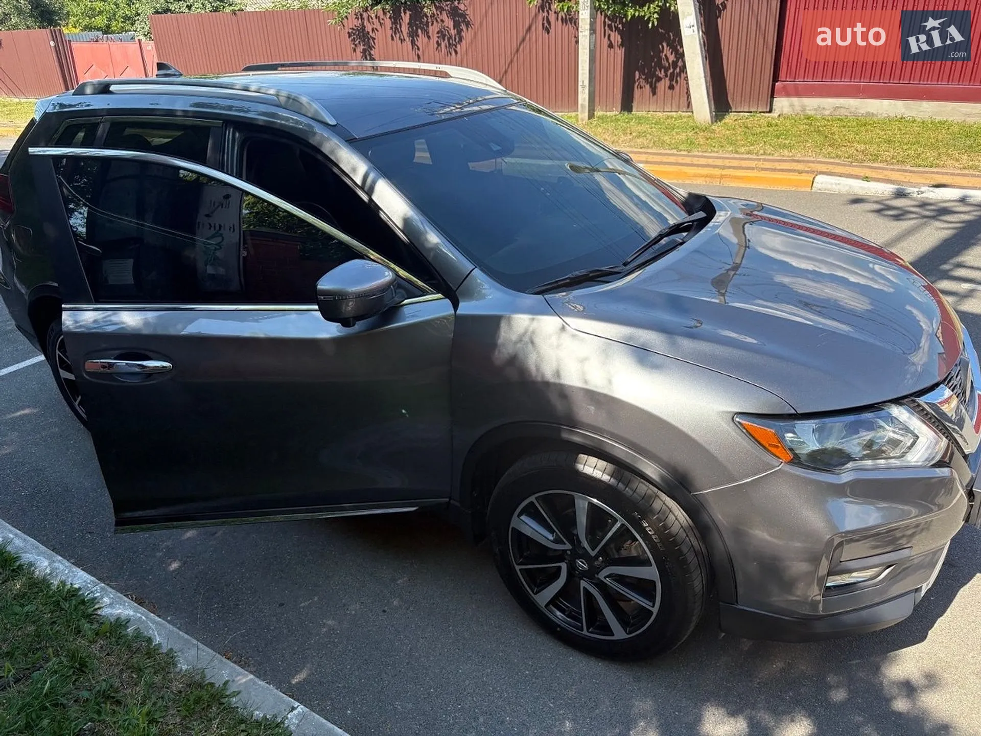 2018 Nissan Rogue - мініатюра 2