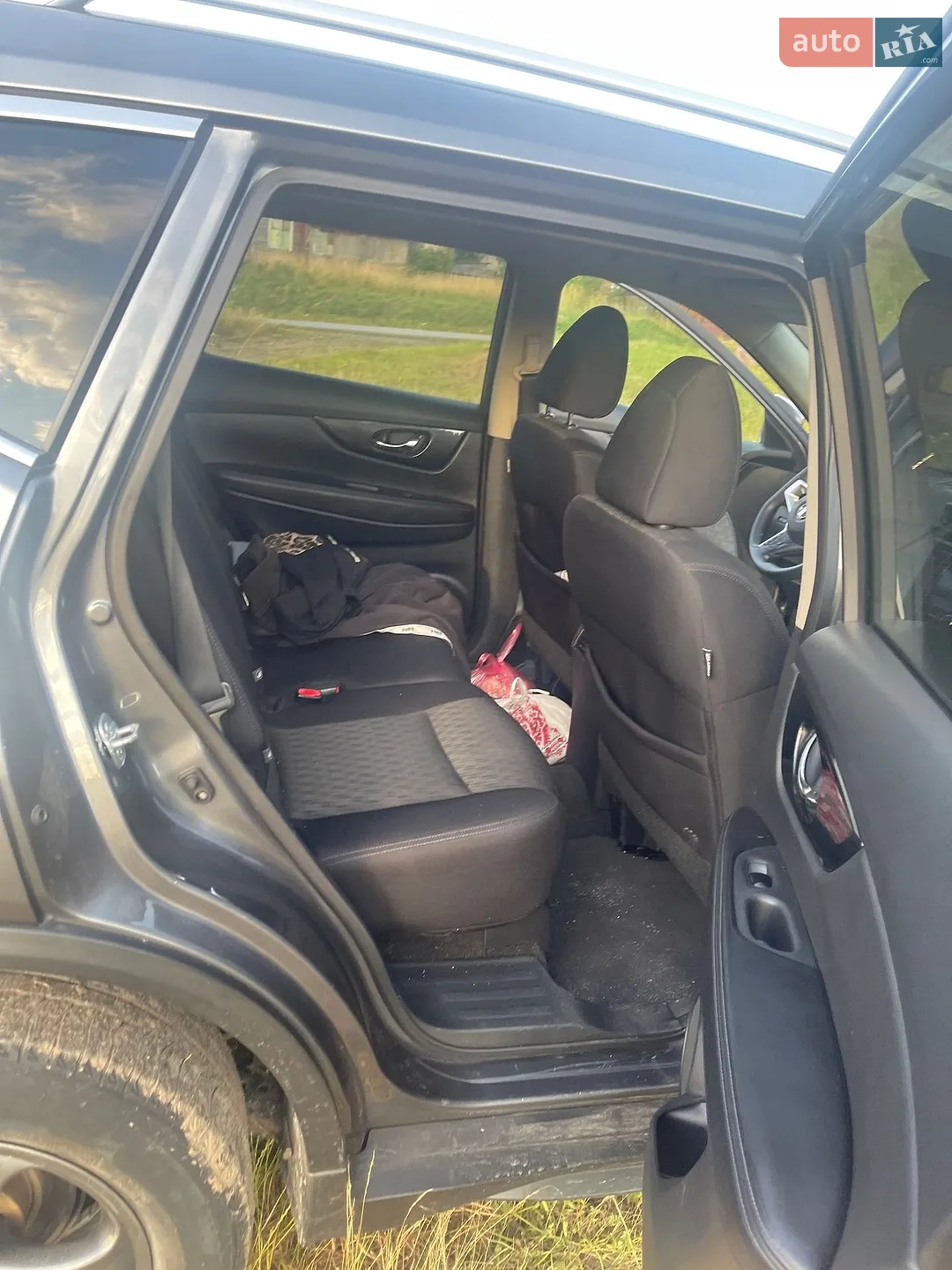2017 Nissan Rogue - мініатюра 4