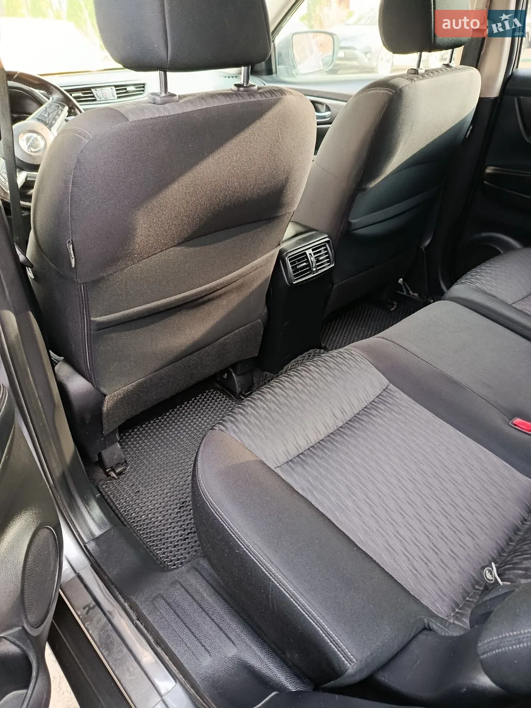 2020 Nissan Rogue - мініатюра 15