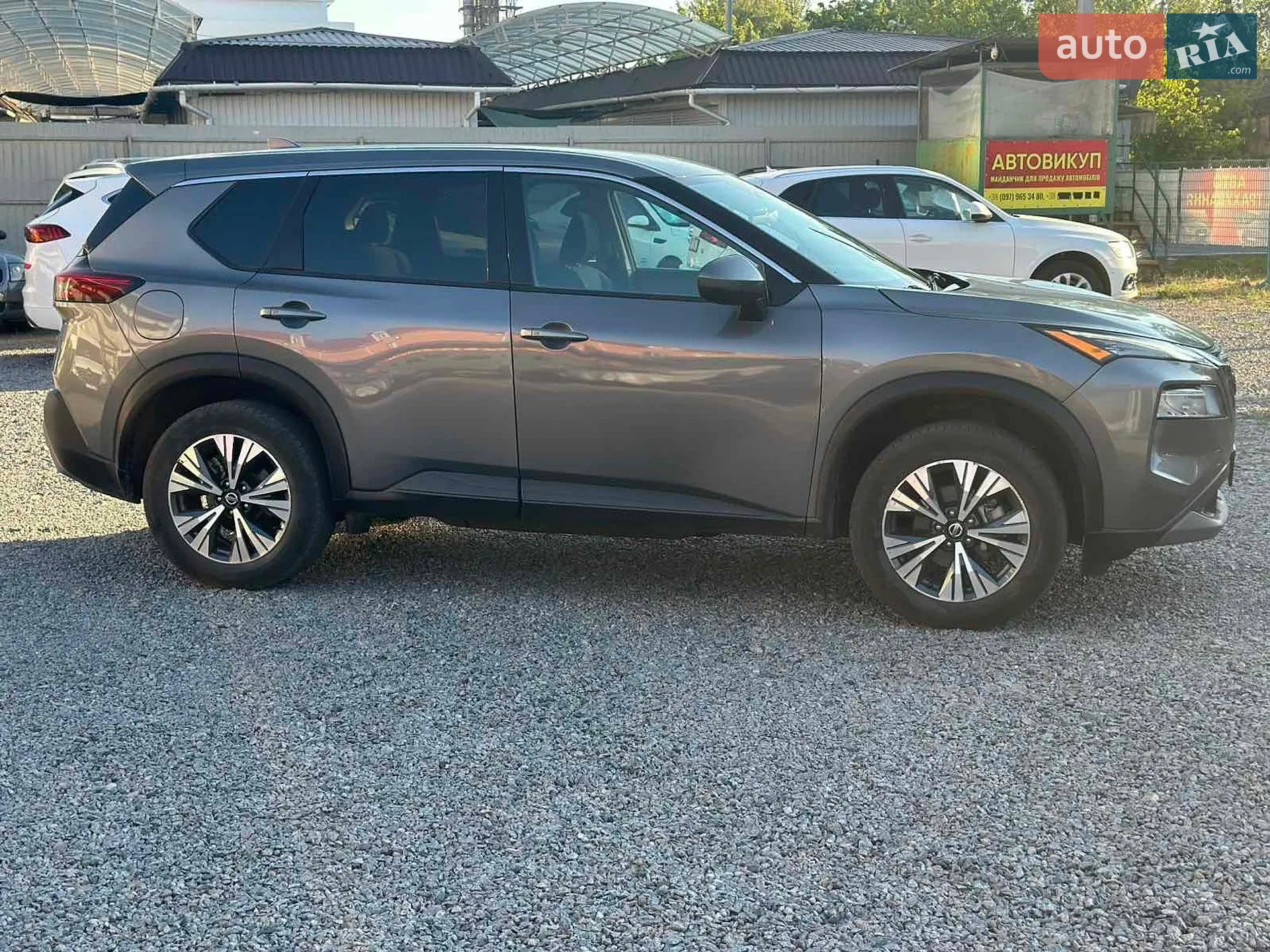 2021 Nissan Rogue - мініатюра 4