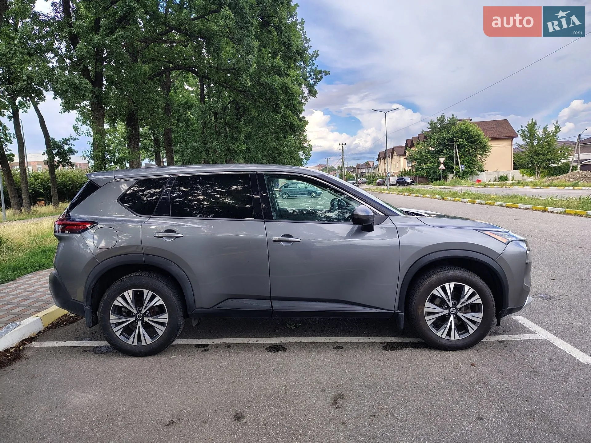 2021 Nissan Rogue - мініатюра 4